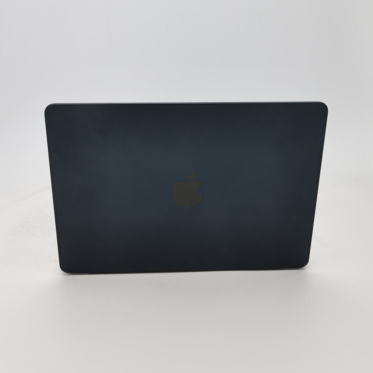 95新 Apple MacBook Air 22年 13寸 M2（8+8核） 8G RAM 256G SSD 午夜色