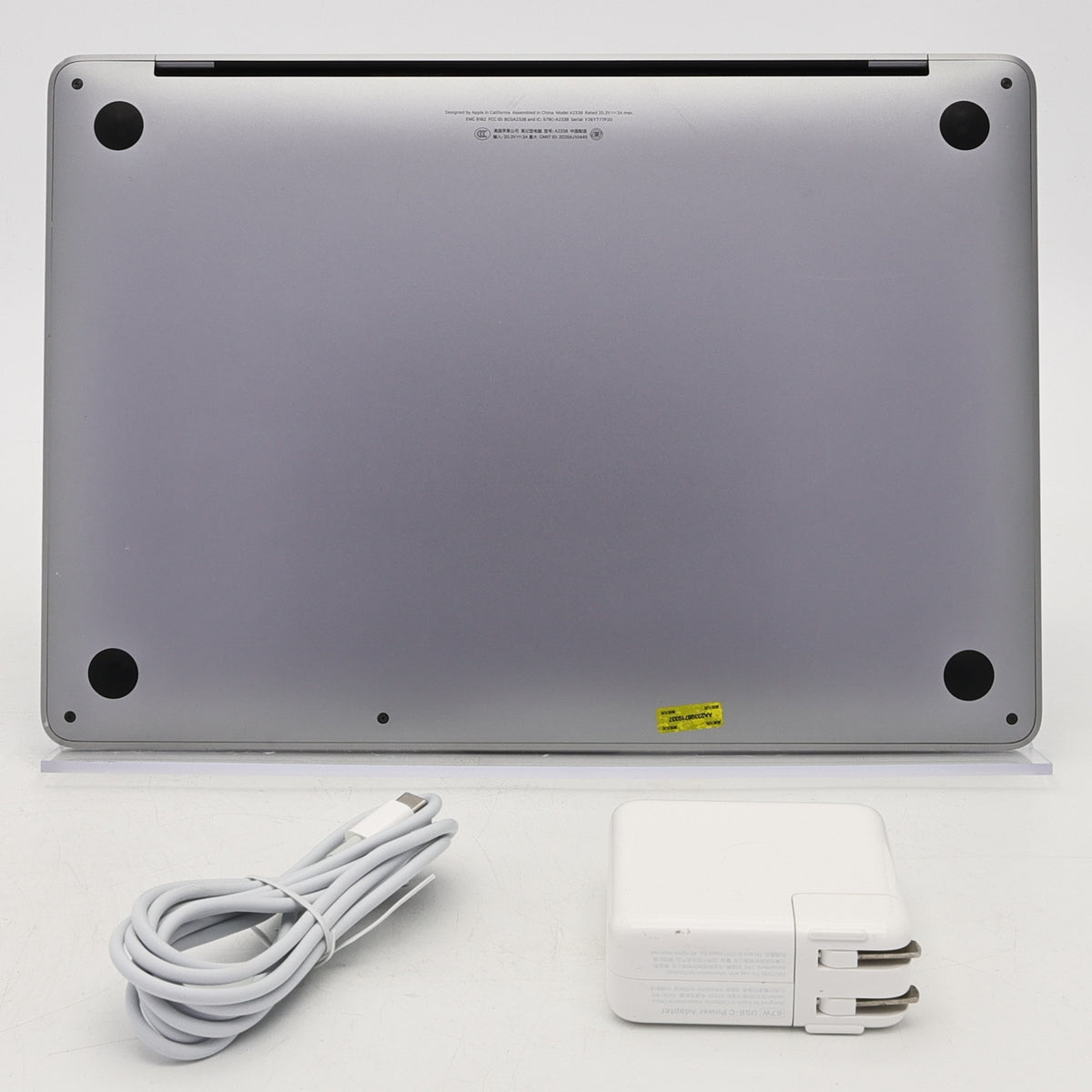 95新 Apple MacBook Pro 22年 13寸 M2（8+10核） 8G RAM 512G SSD 深空灰色