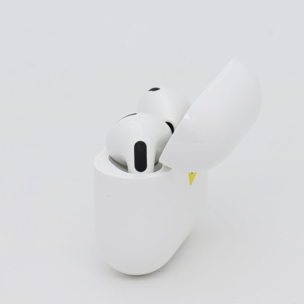 99新 Apple AirPods 5 白色
