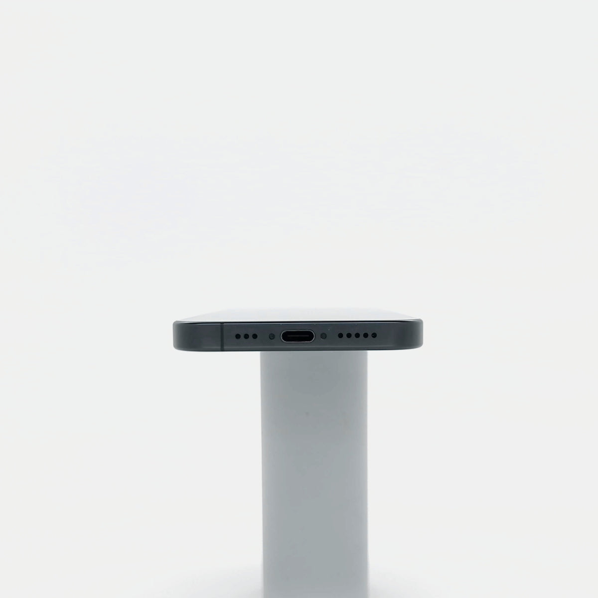 95新 Apple iPhone 16 Pro 128G 黑色鈦金屬 中國大陸版