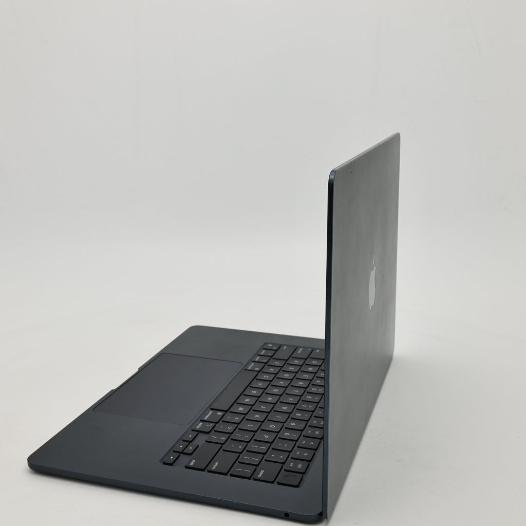 99新 Apple MacBook Air 24年 15寸 M3（8+10核） 8G RAM 256G SSD 午夜色