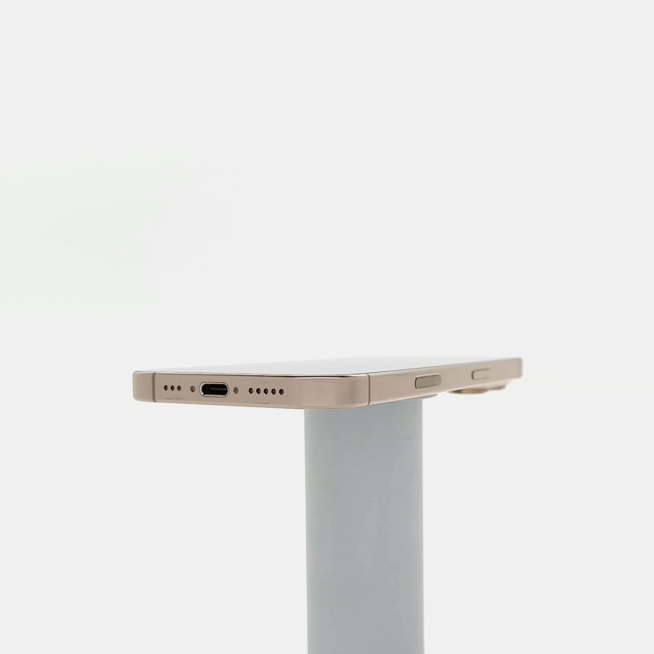 95新 Apple iPhone 16 Pro 128G 沙漠色鈦金屬 中國大陸版