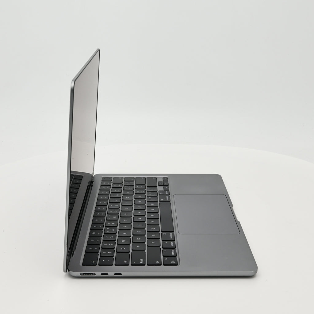 95新 Apple MacBook Air 24年 13寸 M3（8+10核） 8G RAM 512G SSD 深空灰色