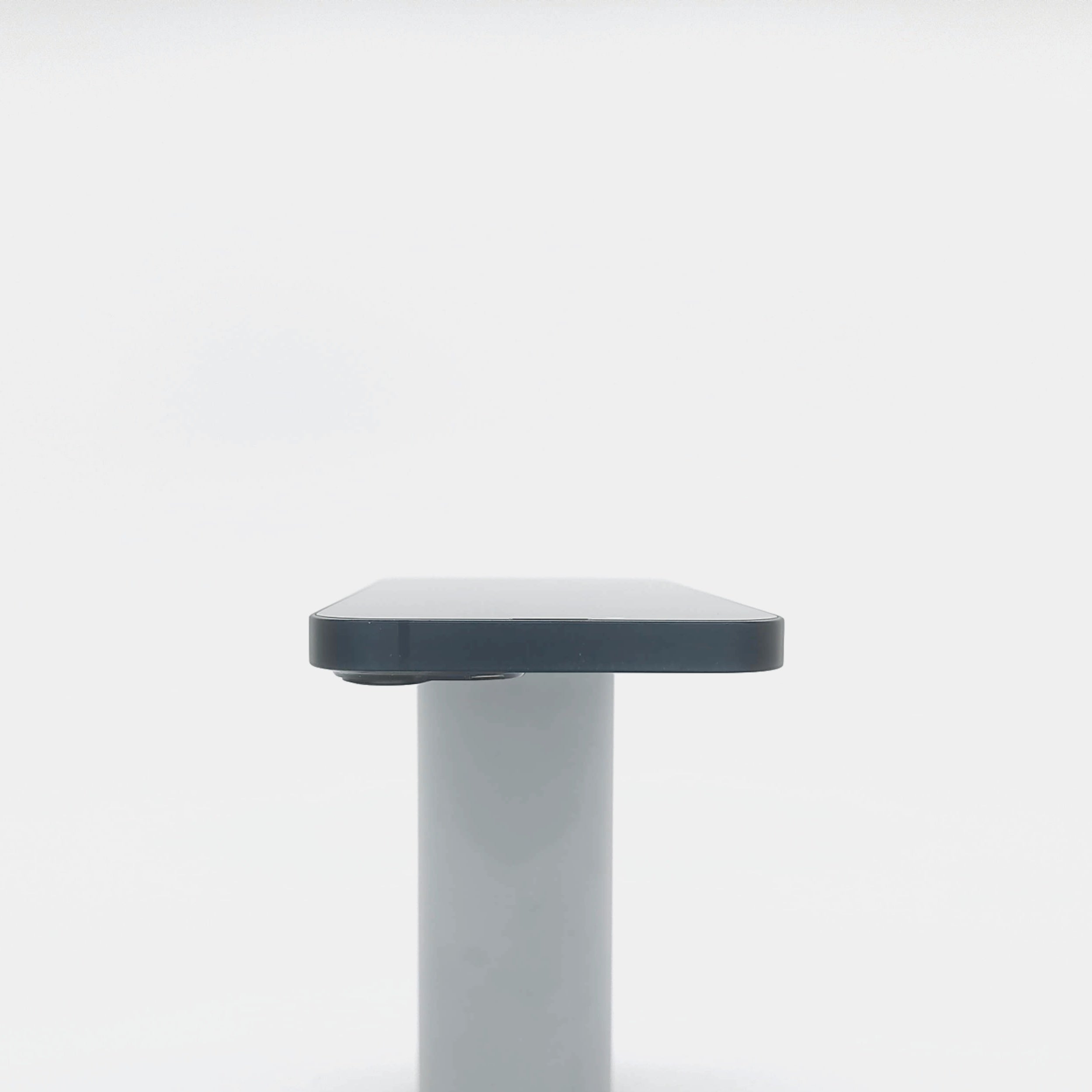 95新 Apple iPhone 13 128G 午夜色 中國大陸版