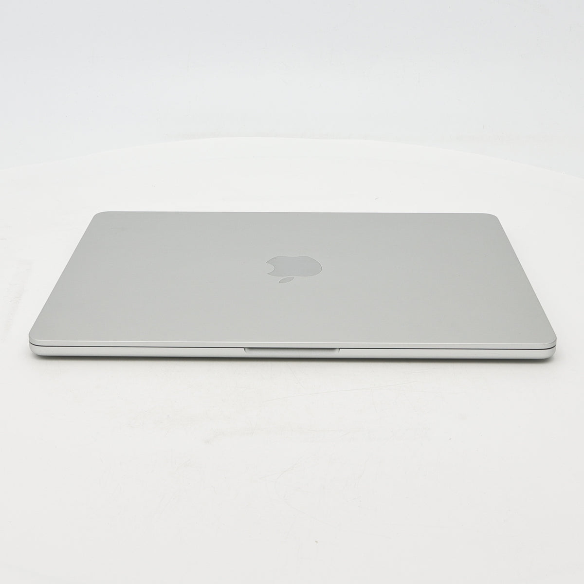 95新 Apple MacBook Air 22年 13寸 M2（8+10核） 8G RAM 512G SSD 銀色