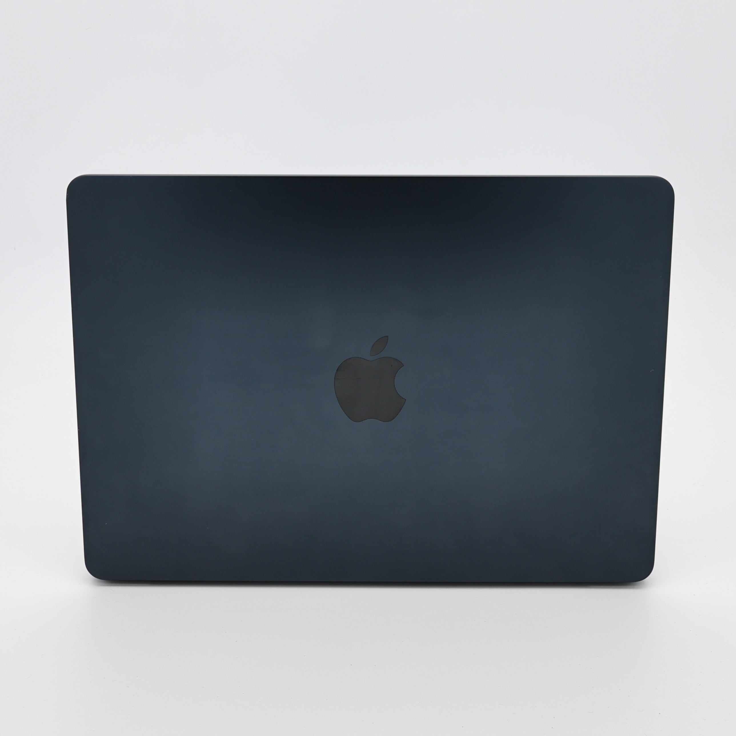 95新 Apple MacBook Air 22年 13寸 M2（8+8核） 8G RAM 256G SSD 午夜色