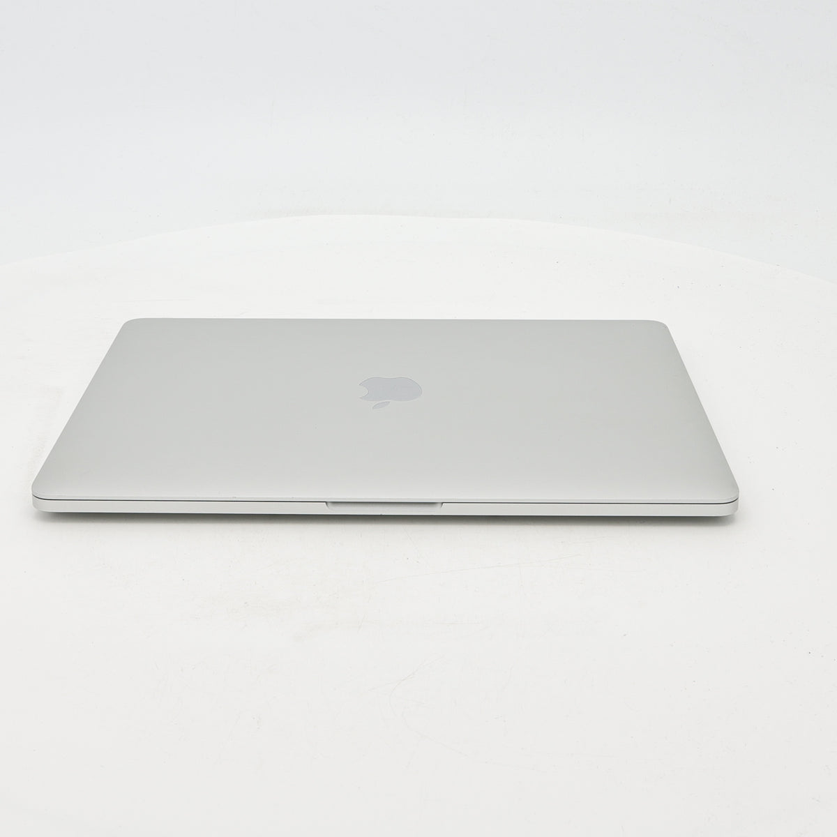 95新 Apple MacBook Pro 22年 13寸 M2（8+10核） 8G RAM 512G SSD 銀色