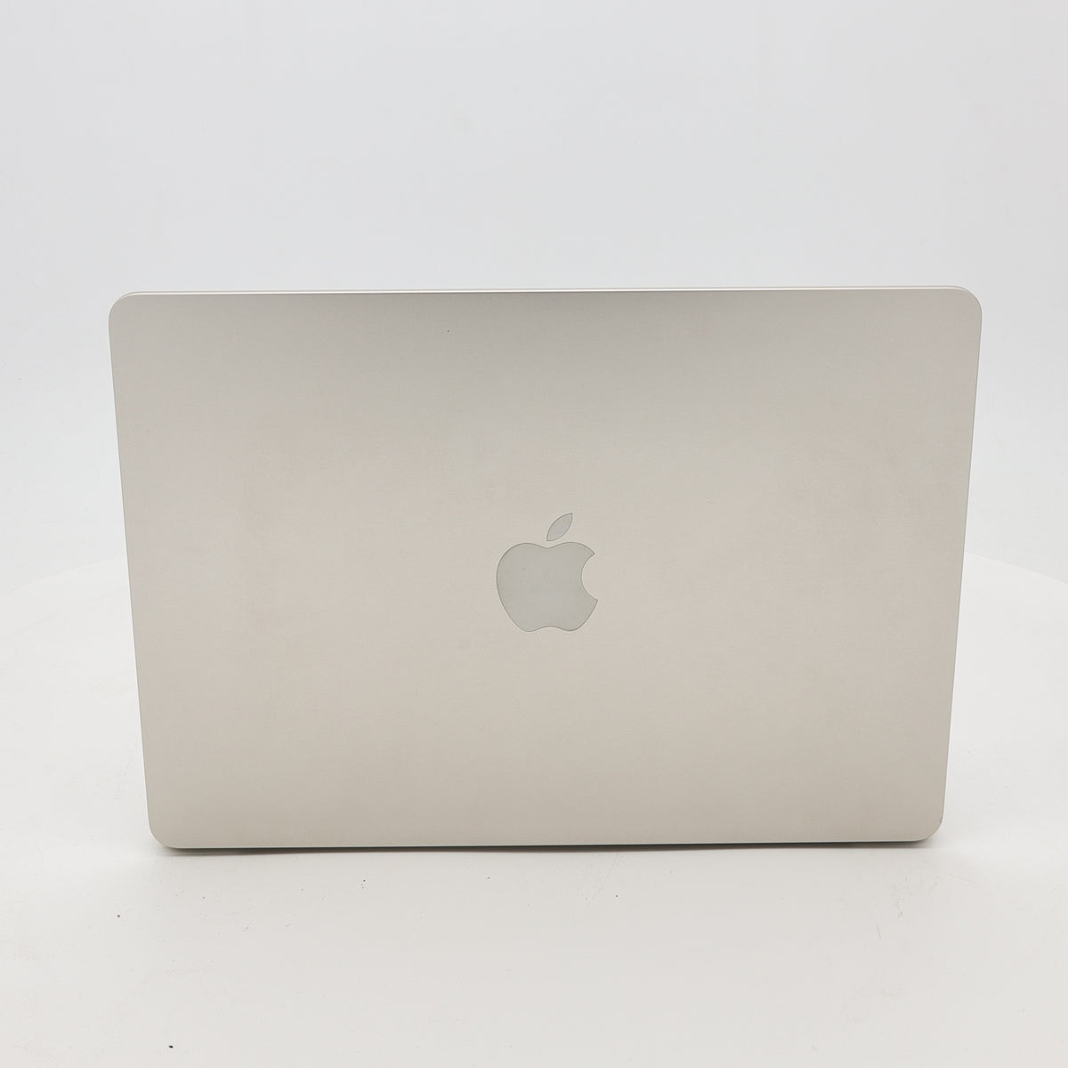 95新 Apple MacBook Air 22年 13寸 M2（8+8核） 16G RAM 256G SSD 星光色