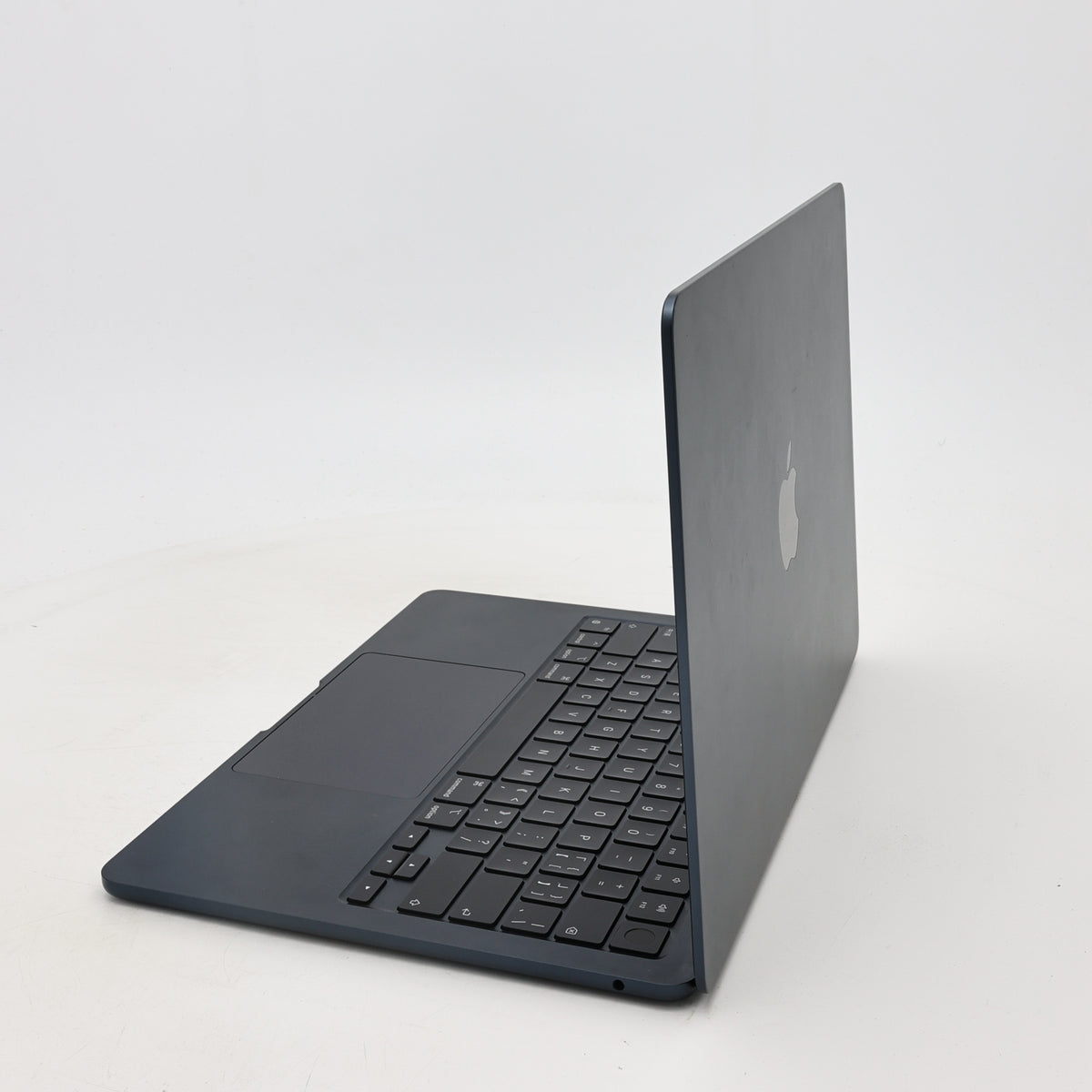 95新 Apple MacBook Air 24年 13寸 M3（8+8核） 8G RAM 256G SSD 午夜色