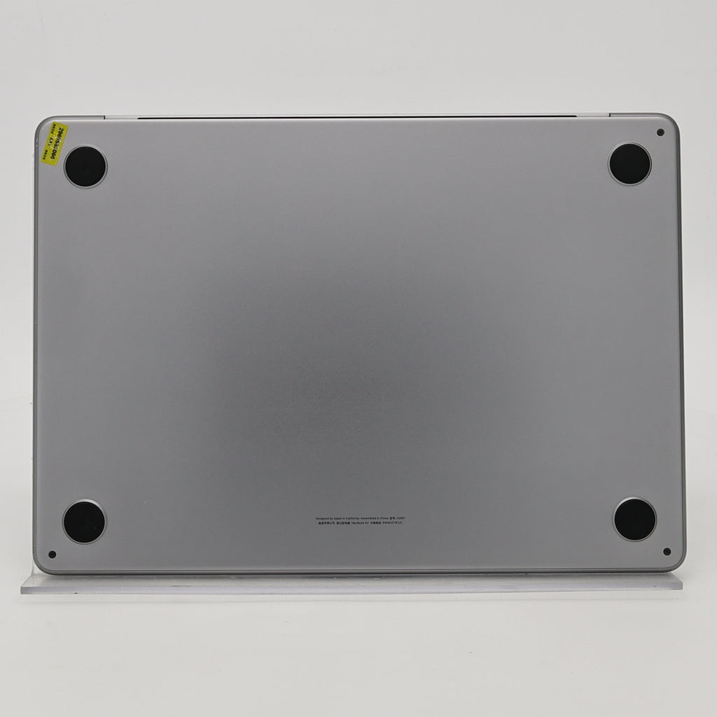 95新 Apple MacBook Air 22年 13寸 M2（8+8核） 8G RAM 256G SSD 深空灰色
