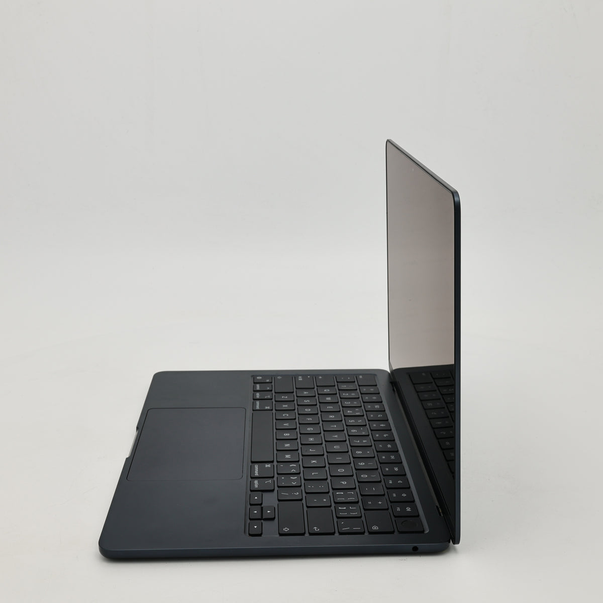99新 Apple MacBook Air 24年 13寸 M3（8+8核） 8G RAM 256G SSD 午夜色