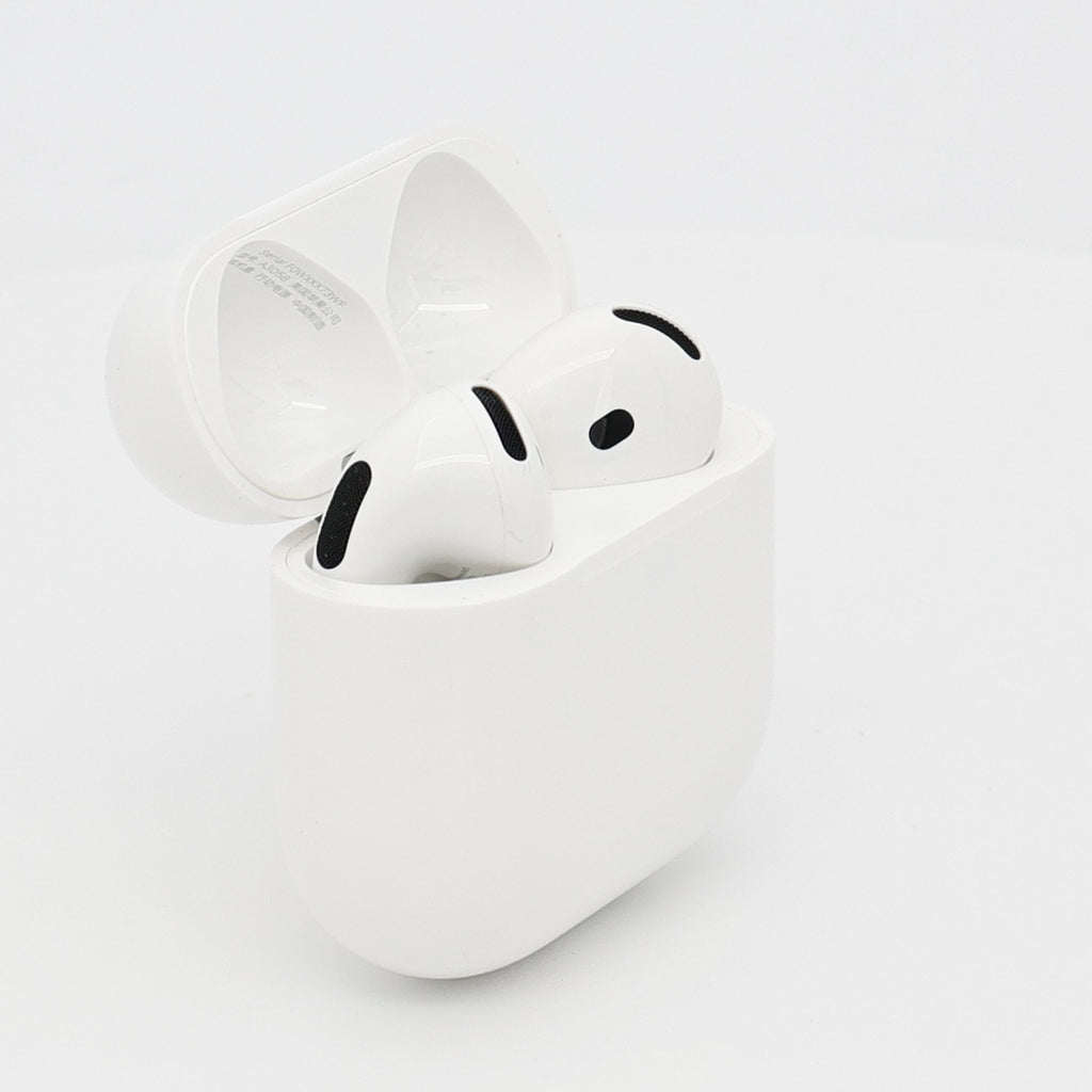 99新 Apple AirPods 4 (不支持主動降噪) 白色