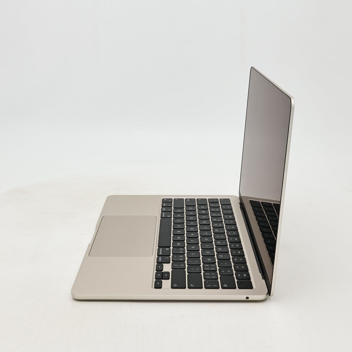 99新 Apple MacBook Air 22年 13寸 M2（8+10核） 8G RAM 512G SSD 星光色