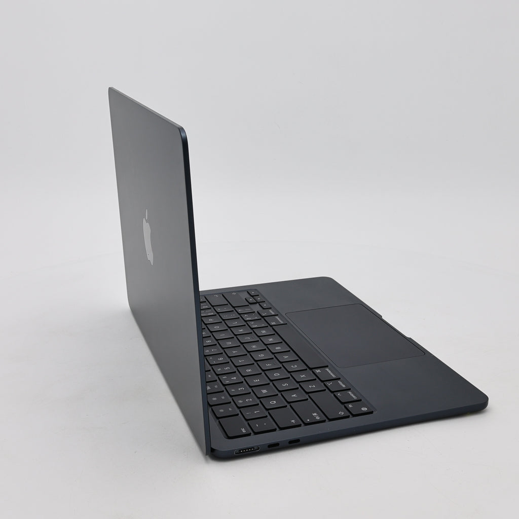 95新 Apple MacBook Air 22年 13寸 M2（8+8核） 16G RAM 256G SSD 午夜色