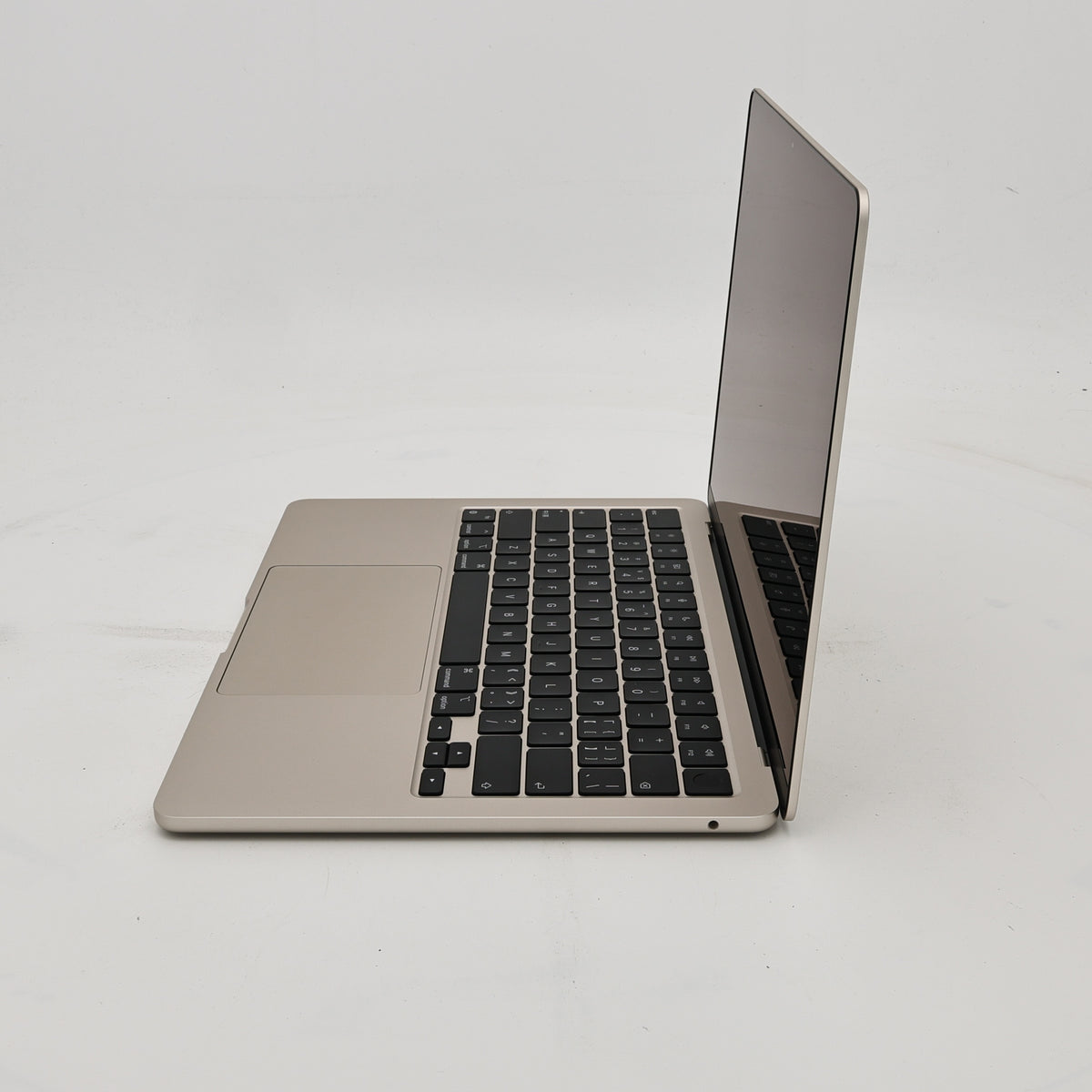 99新 Apple MacBook Air 24年 13寸 M3（8+8核） 8G RAM 256G SSD 星光色
