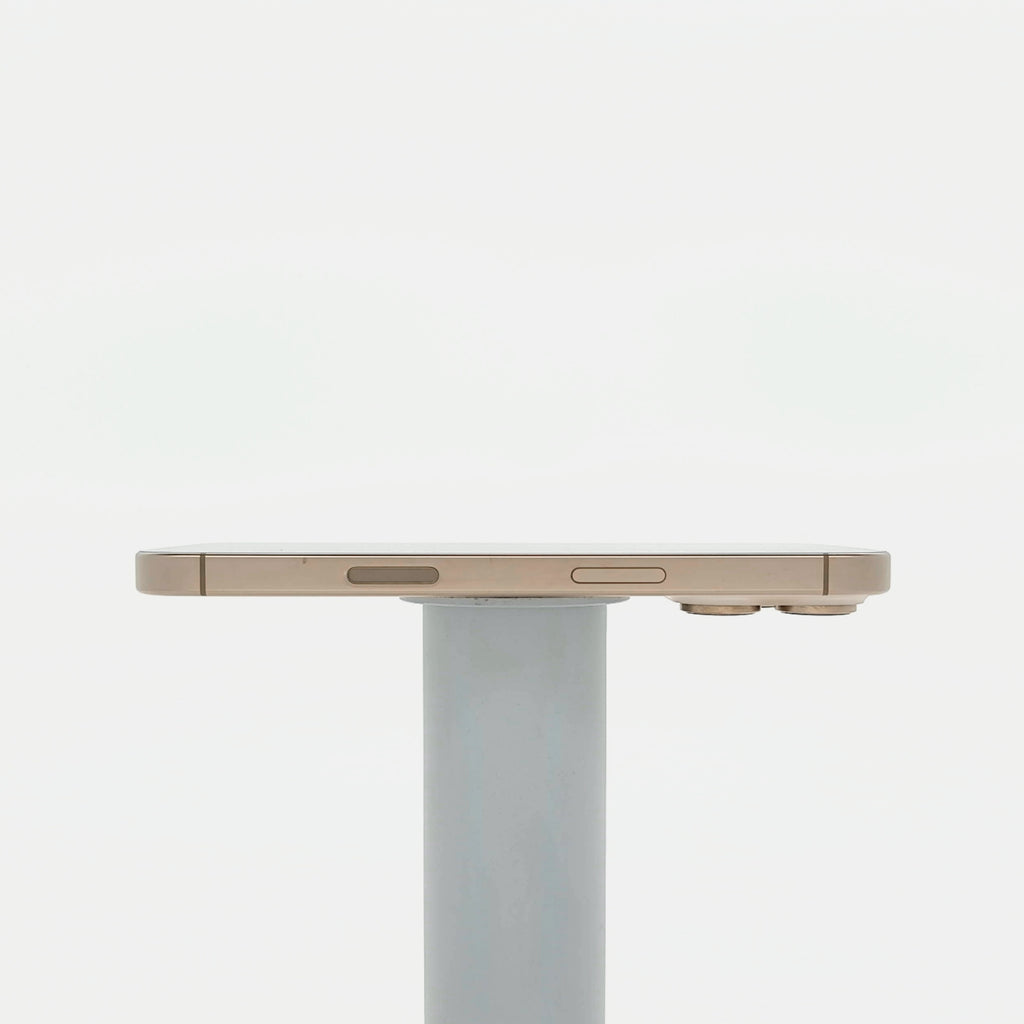 95新 Apple iPhone 16 Pro 256G 沙漠色鈦金屬 中國大陸版
