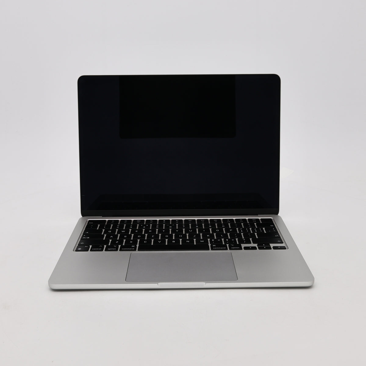 95新 Apple MacBook Air 22年 13寸 M2（8+8核） 8G RAM 512G SSD 銀色
