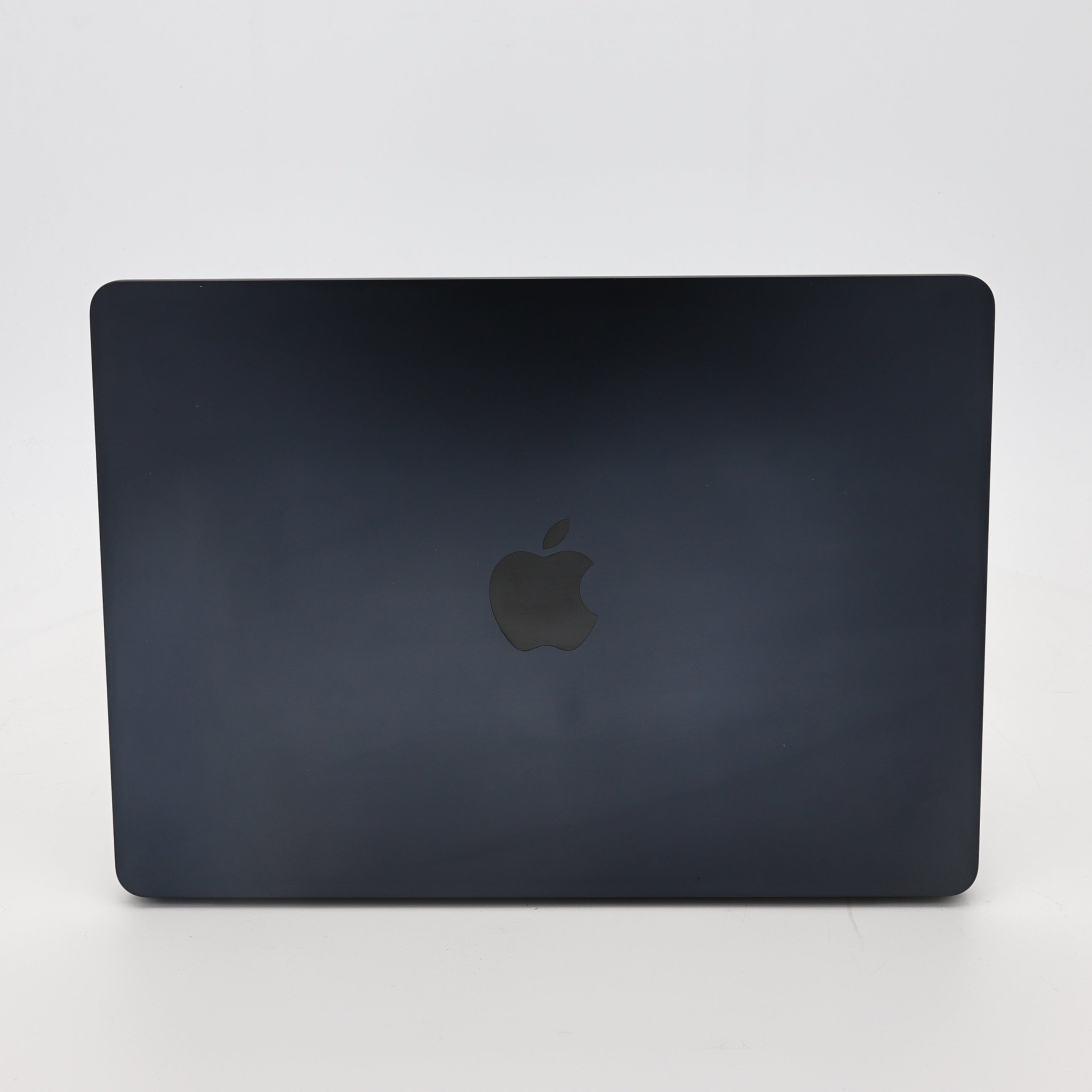 95新 Apple MacBook Air 22年 13寸 M2（8+8核） 8G RAM 256G SSD 午夜色