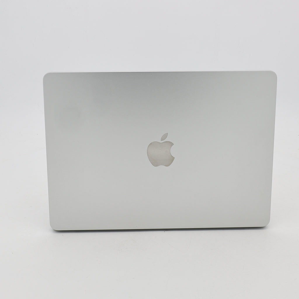 95新 Apple MacBook Air 22年 13寸 M2（8+8核） 8G RAM 256G SSD 銀色