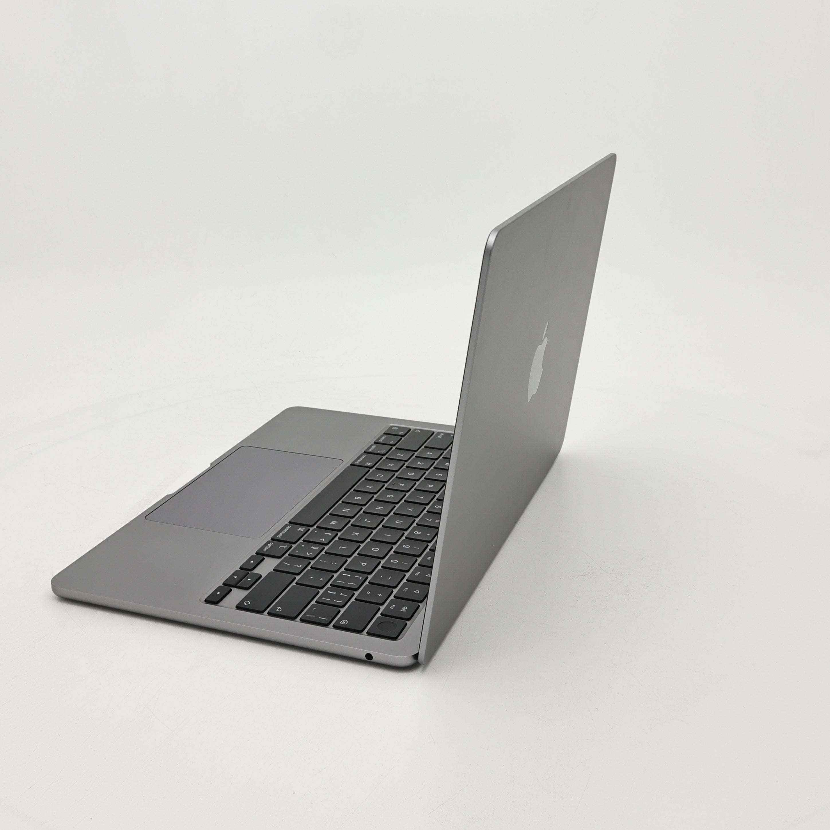 95新 Apple MacBook Air 22年 13寸 M2（8+8核） 8G RAM 256G SSD 深空灰色