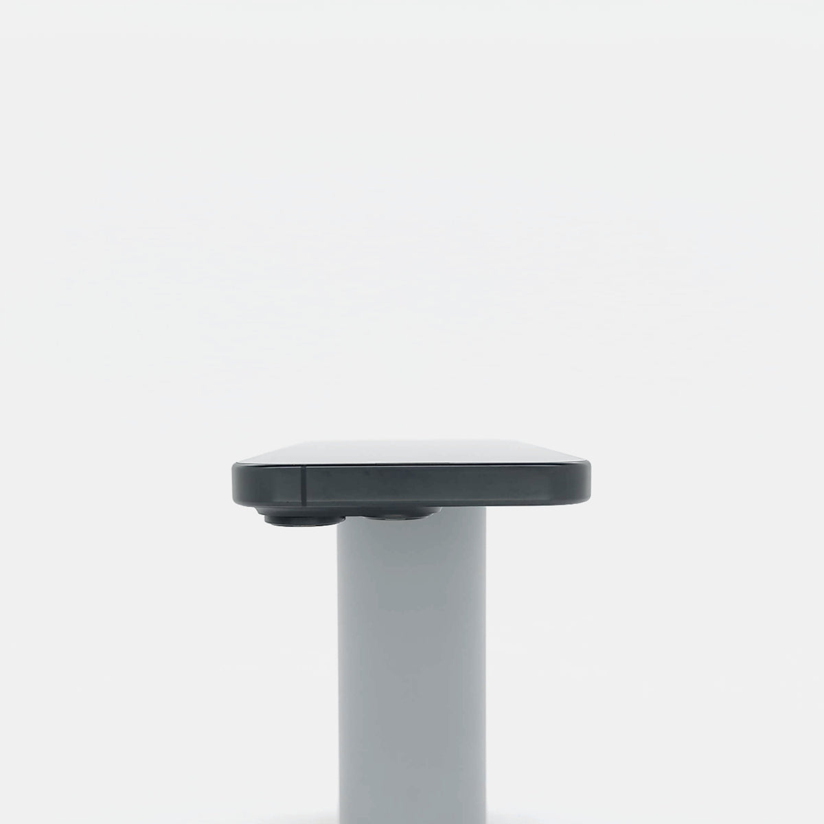 95新 Apple iPhone 16 Pro 128G 黑色鈦金屬 中國大陸版
