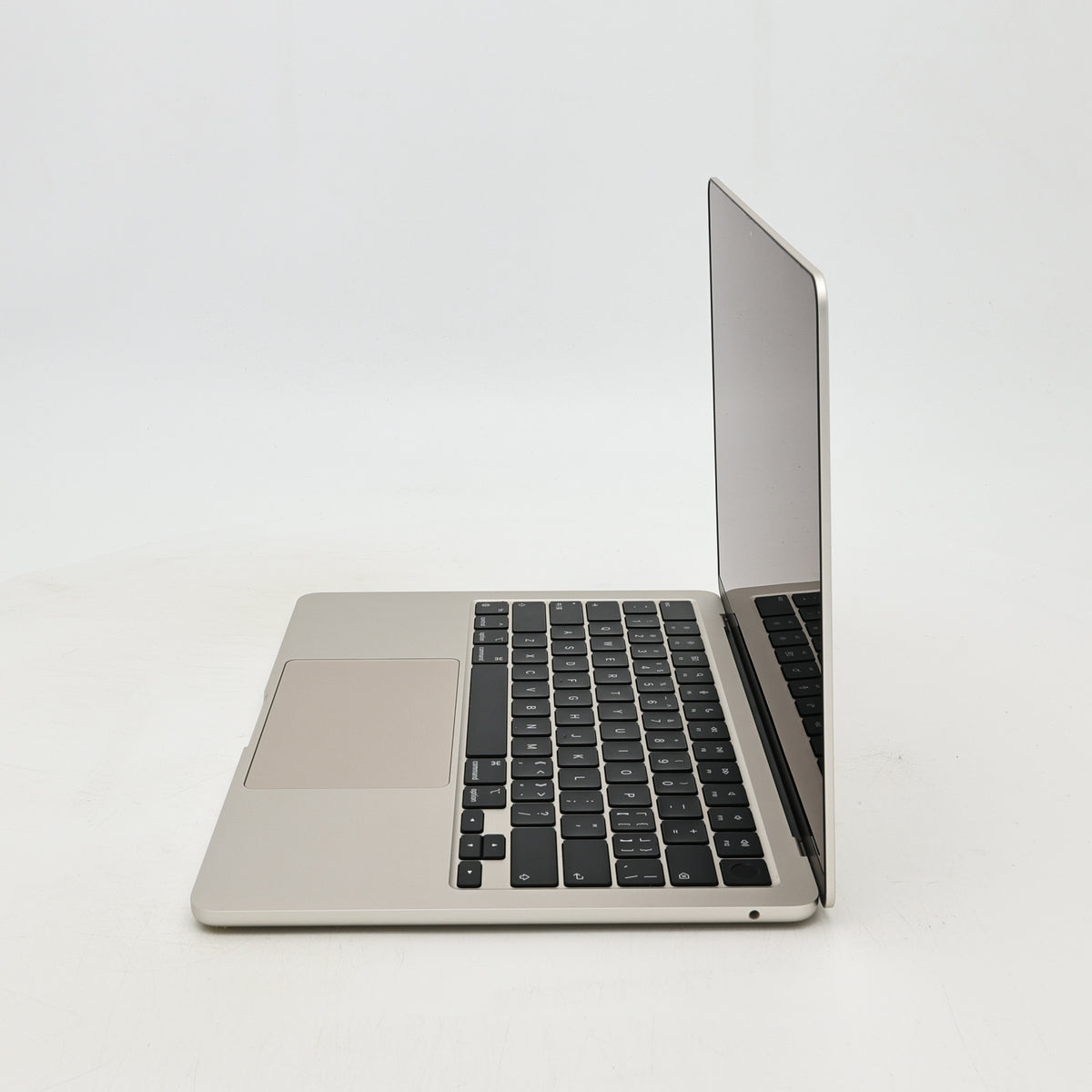 99新 Apple MacBook Air 22年 13寸 M2（8+8核） 16G RAM 256G SSD 星光色