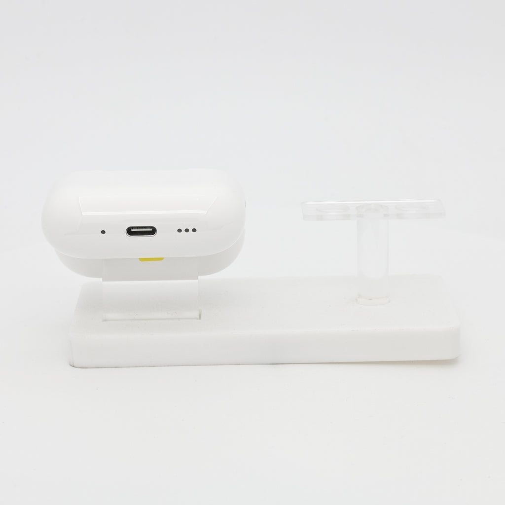 99新 Apple AirPods Pro 3 充電倉 白色