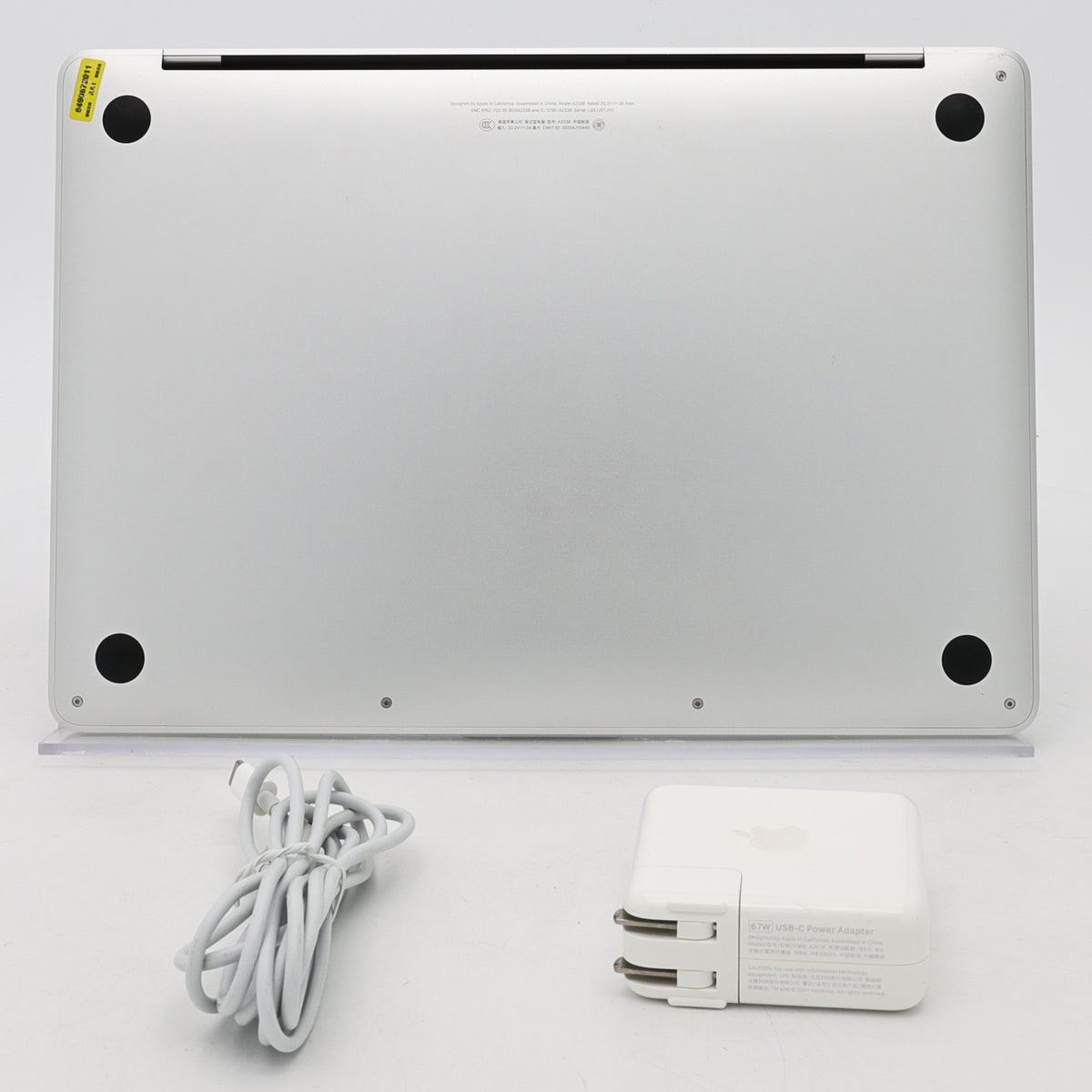 99新 Apple MacBook Pro 22年 13寸 M2（8+10核） 8G RAM 512G SSD 銀色