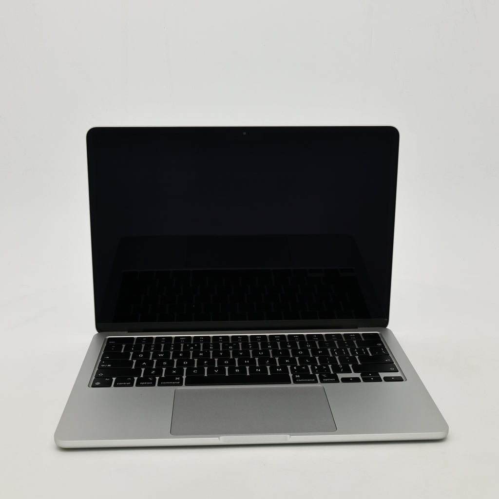 95新 Apple MacBook Air 24年 13寸 M3（8+8核） 8G RAM 256G SSD 銀色