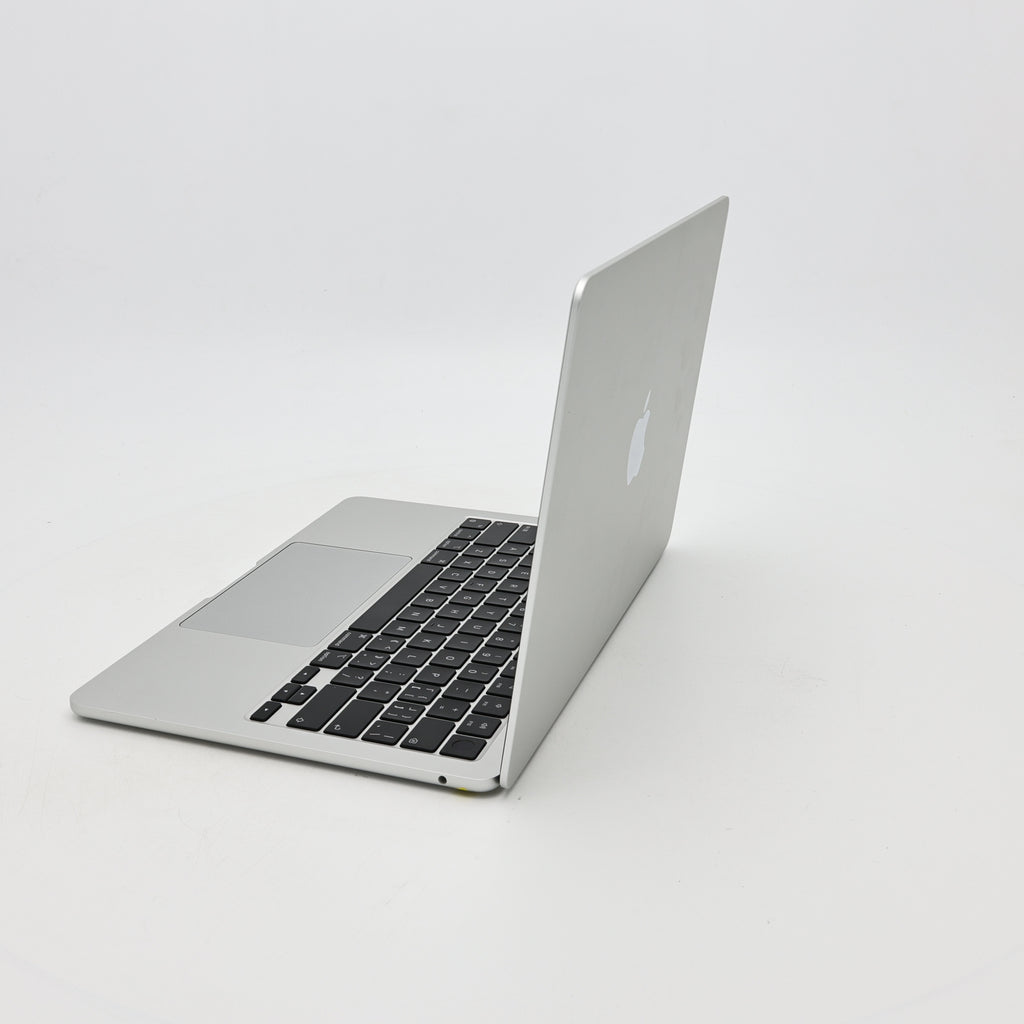 95新 Apple MacBook Air 22年 13寸 M2（8+10核） 8G RAM 512G SSD 銀色
