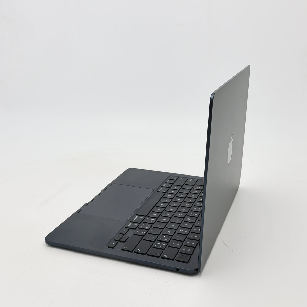 95新 Apple MacBook Air 24年 13寸 M3（8+8核） 8G RAM 256G SSD 午夜色