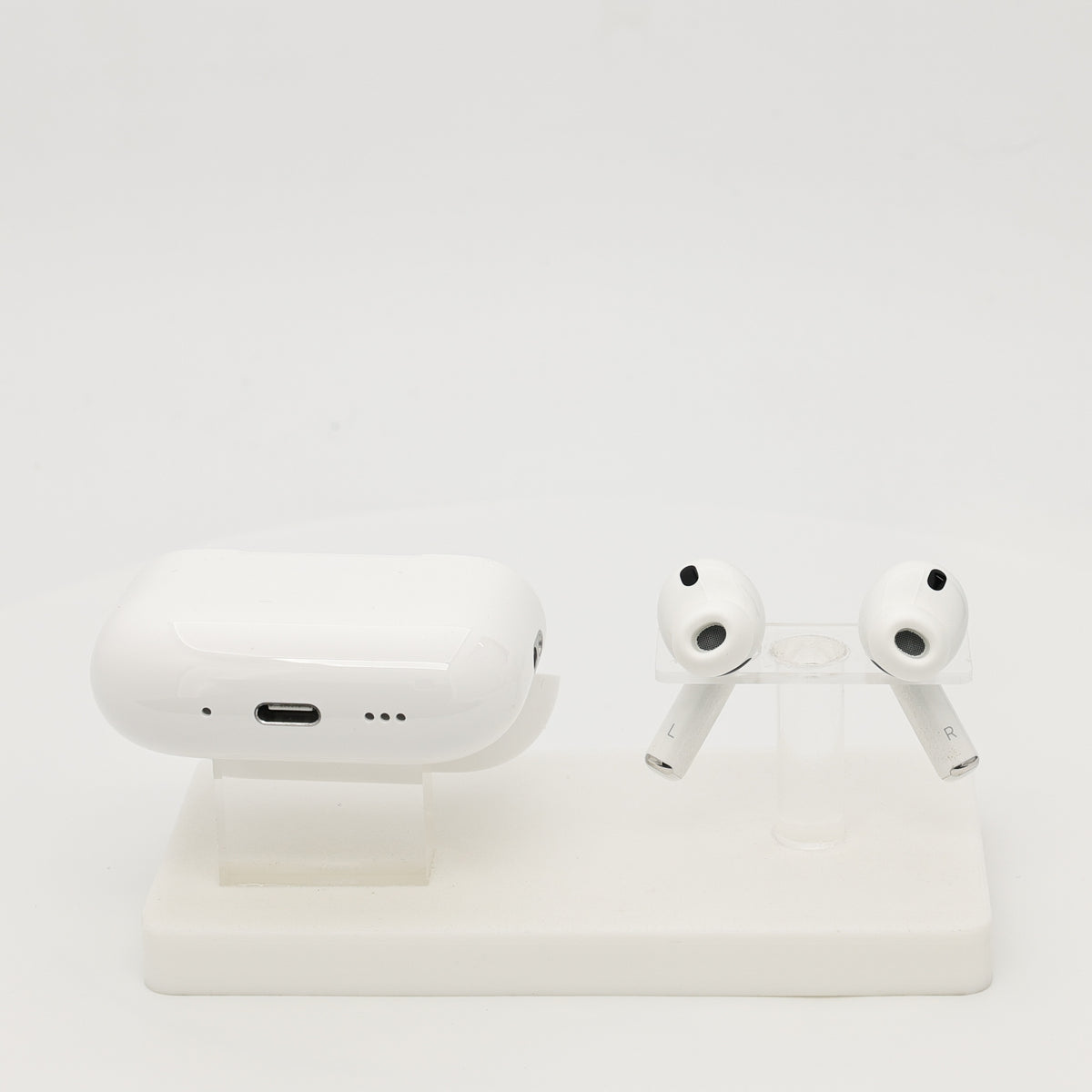 99新 Apple AirPods Pro 3 白色