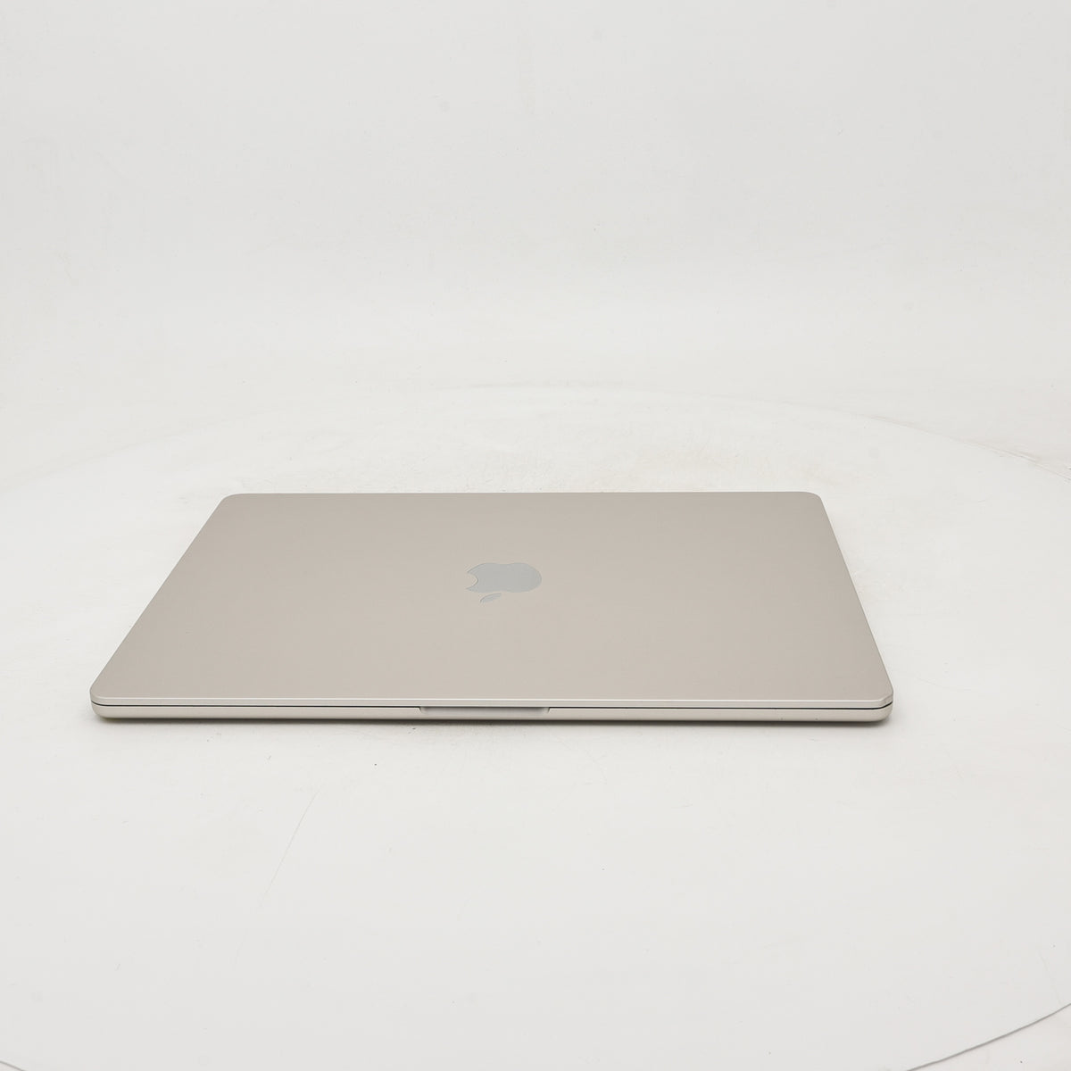 95新 Apple MacBook Air 24年 15寸 M3（8+10核） 8G RAM 256G SSD 銀色