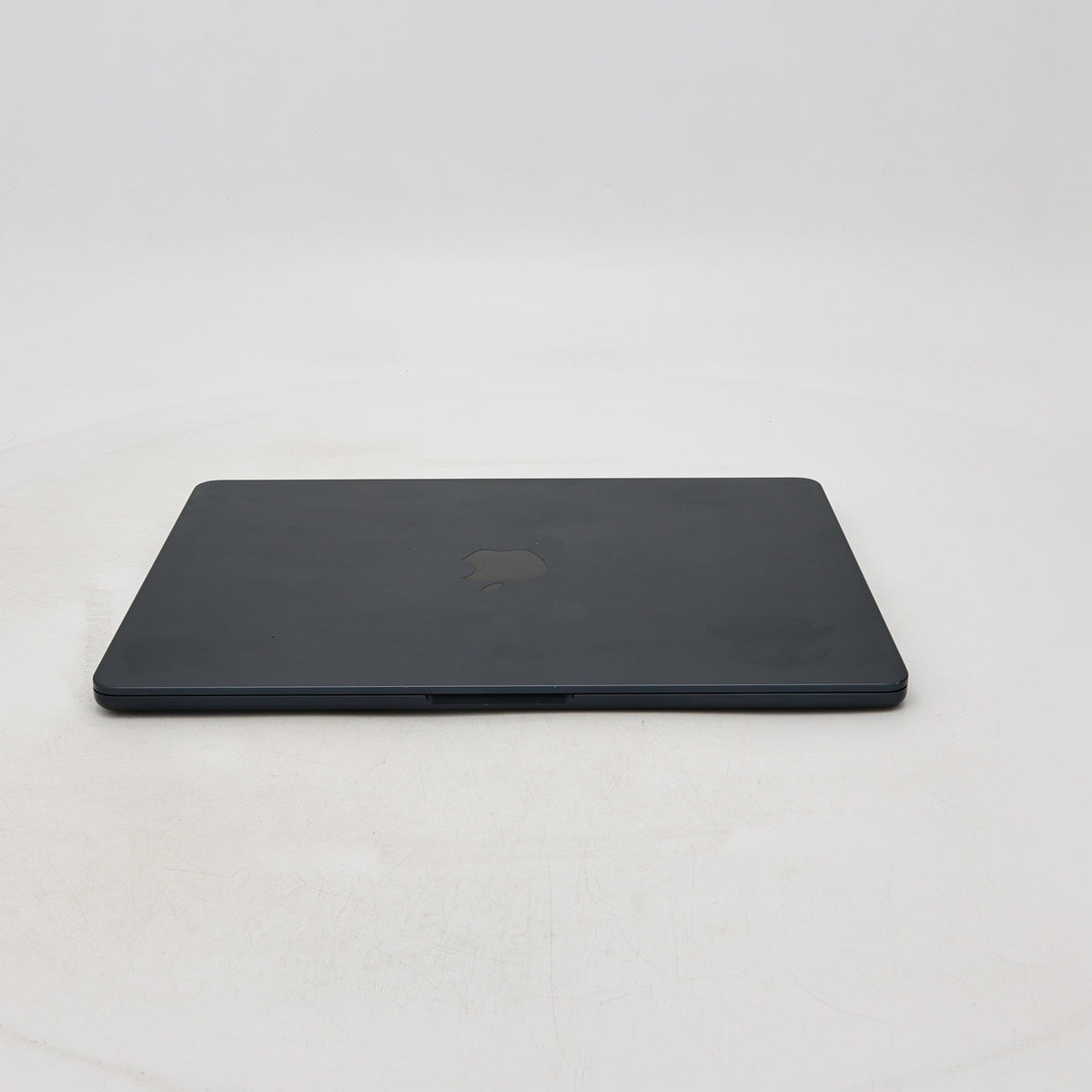 95新 Apple MacBook Air 22年 13寸 M2（8+8核） 8G RAM 256G SSD 午夜色
