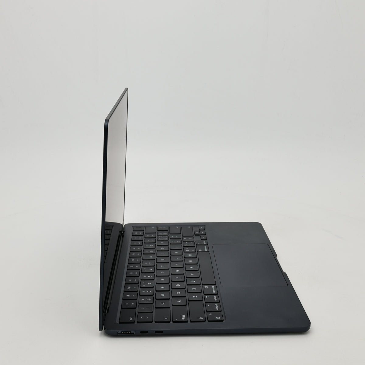 95新 Apple MacBook Air 22年 13寸 M2（8+8核） 8G RAM 256G SSD 午夜色