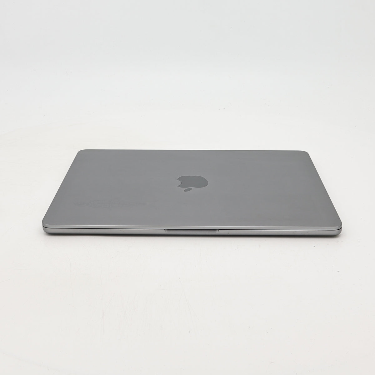 95新 Apple MacBook Air 22年 13寸 M2（8+8核） 8G RAM 256G SSD 深空灰色