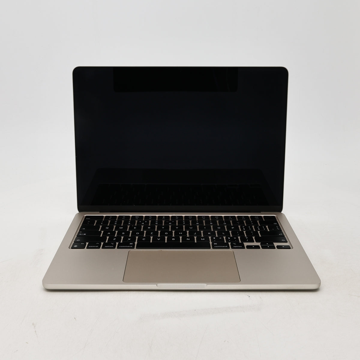 95新 Apple MacBook Air 22年 13寸 M2（8+8核） 8G RAM 256G SSD 星光色