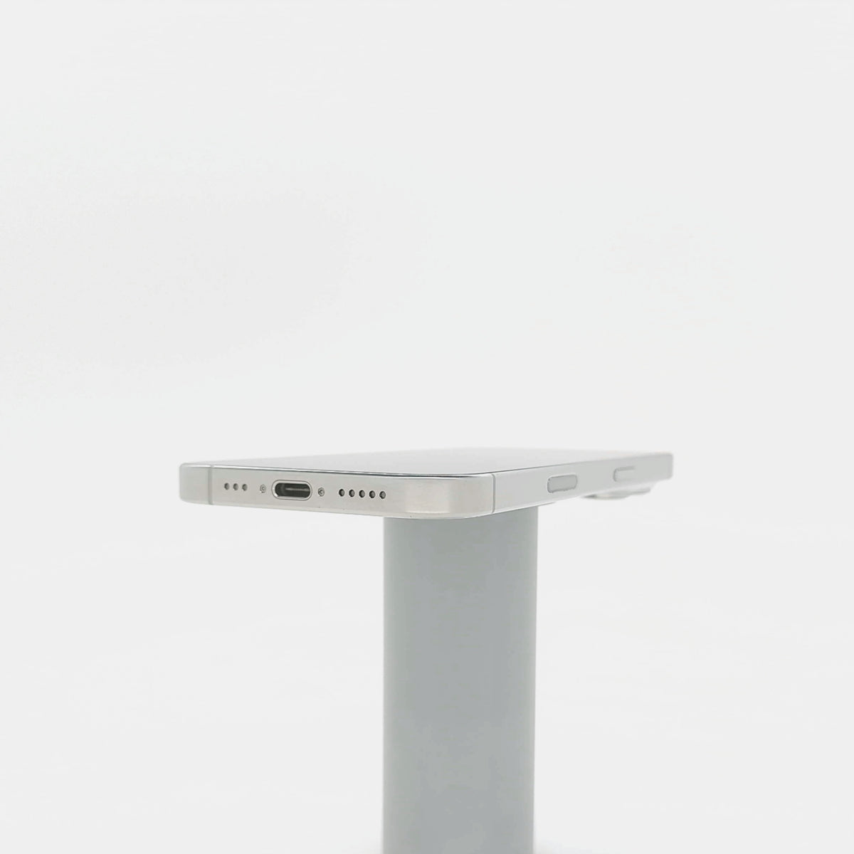 95新 Apple iPhone 16 Pro 128G 白色鈦金屬 中國大陸版