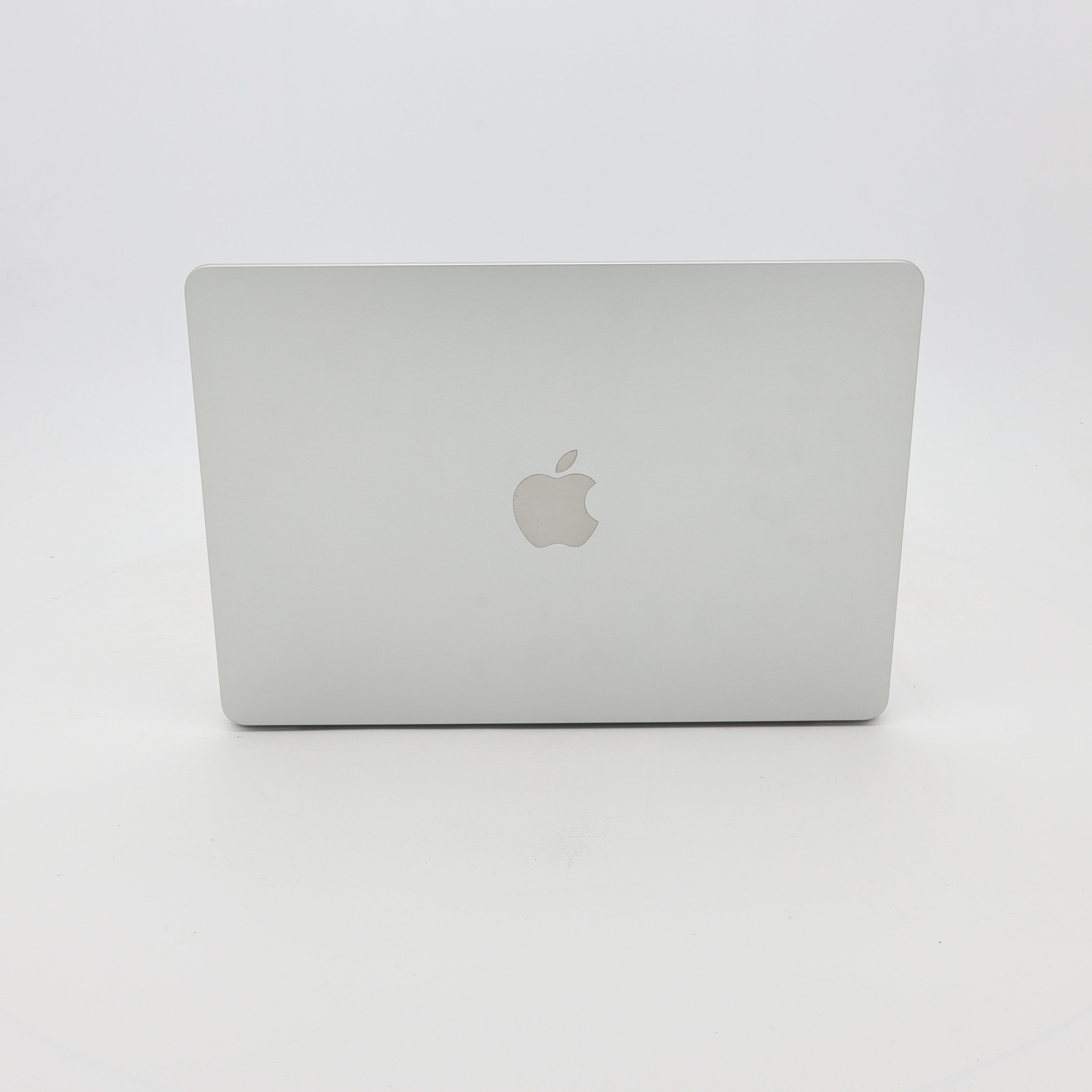 95新 Apple MacBook Air 22年 13寸 M2（8+10核） 8G RAM 512G SSD 銀色