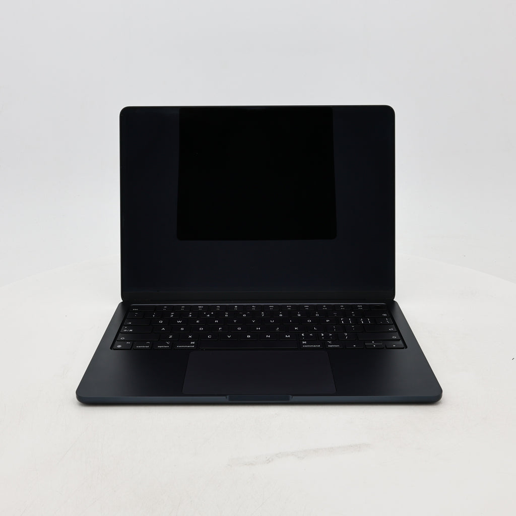 95新 Apple MacBook Air 22年 13寸 M2（8+8核） 8G RAM 256G SSD 午夜色