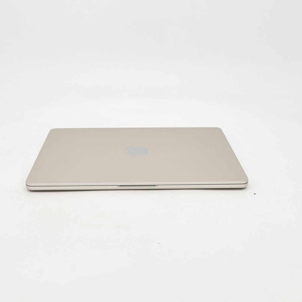 95新 Apple MacBook Air 22年 13寸 M2（8+8核） 16G RAM 256G SSD 星光色