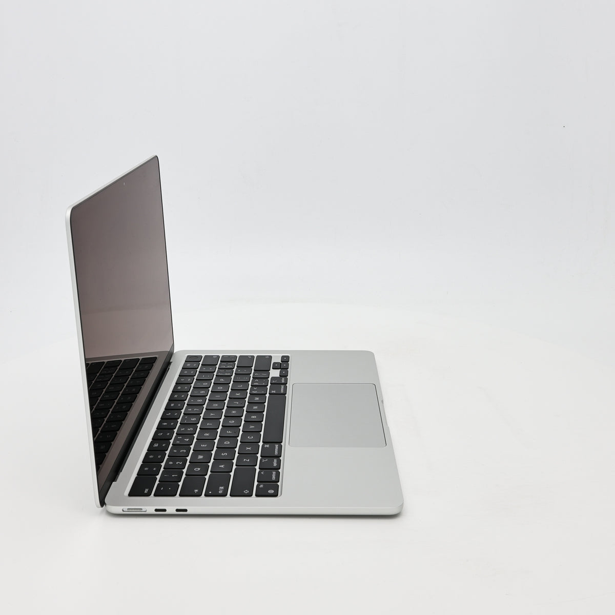 95新 Apple MacBook Air 22年 13寸 M2（8+8核） 8G RAM 512G SSD 銀色