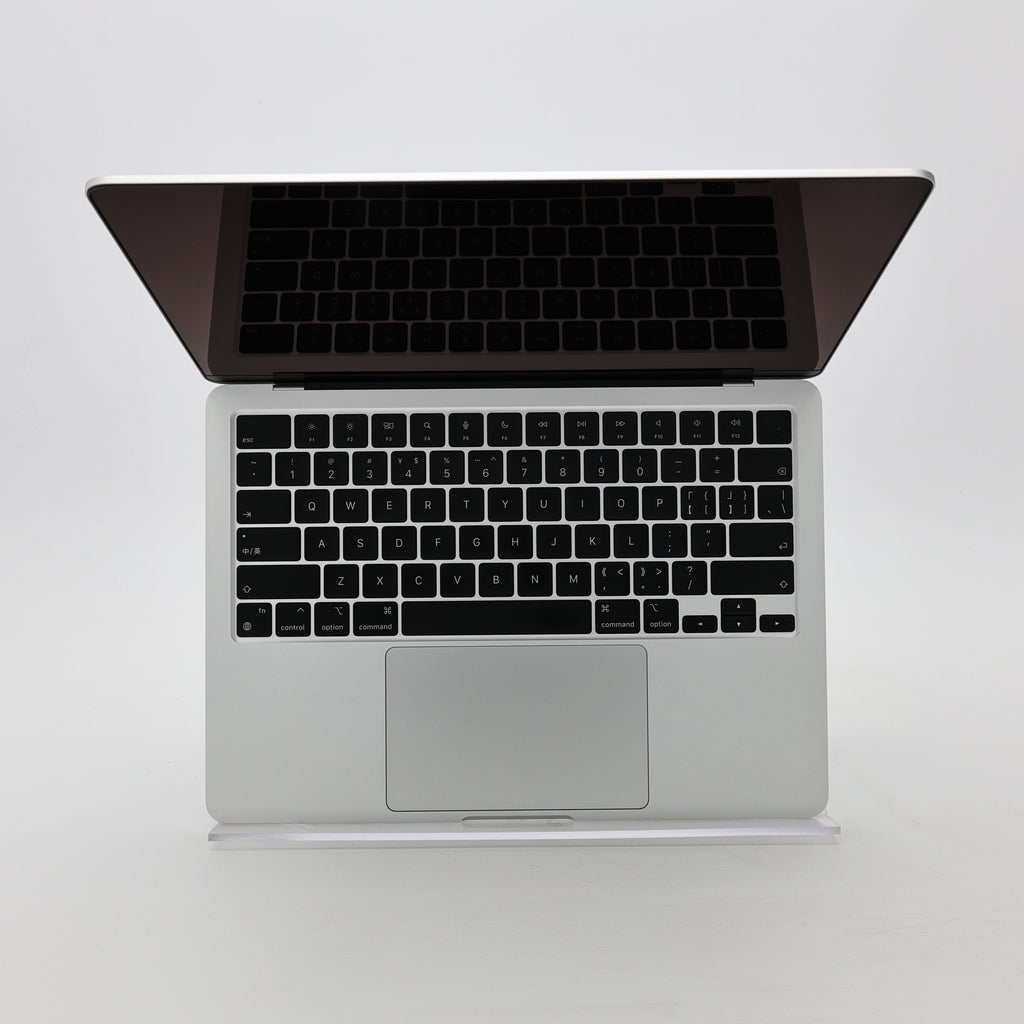95新 Apple MacBook Air 22年 13寸 M2（8+8核） 16G RAM 256G SSD 銀色