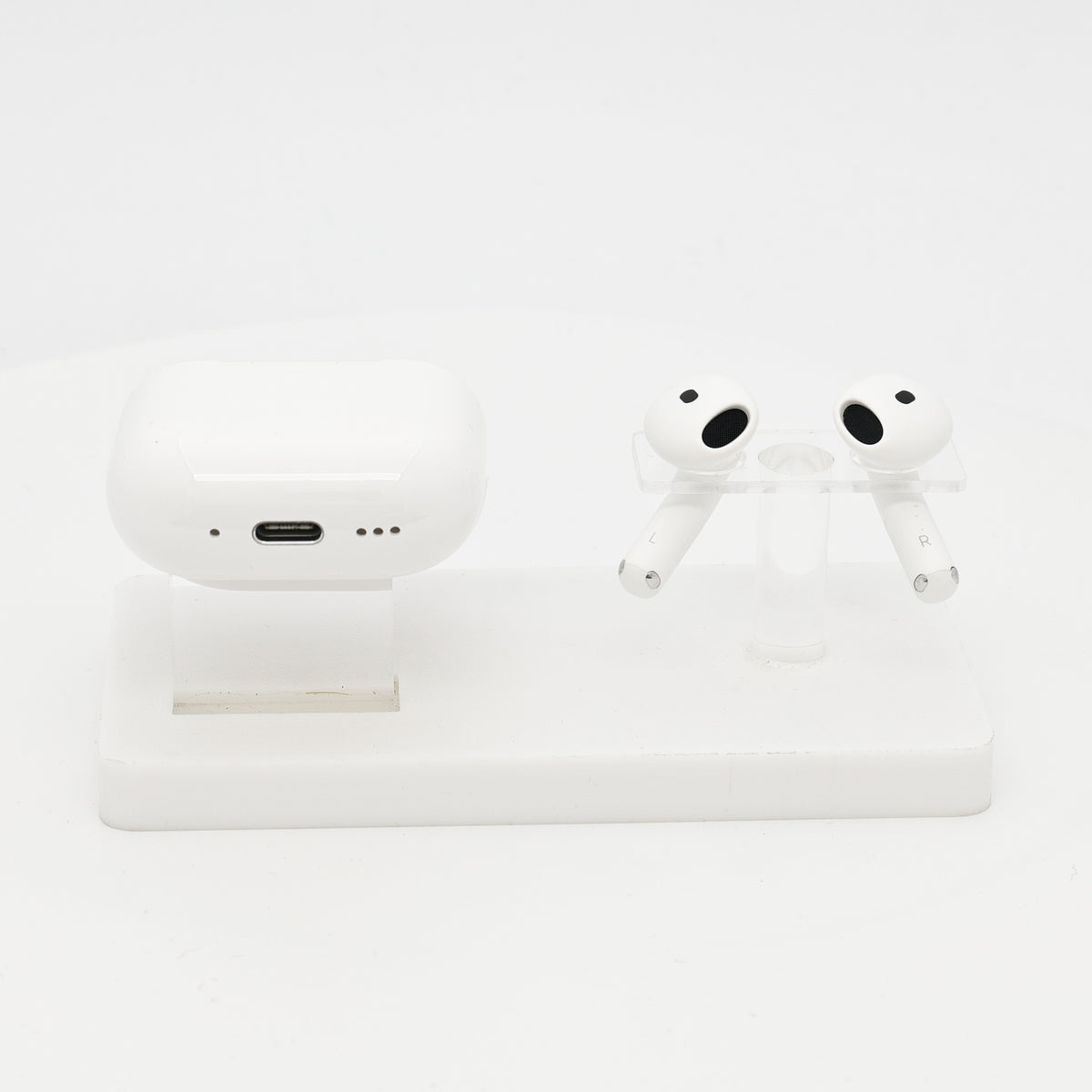 99新 Apple AirPods 4 (支持主動降噪) 白色