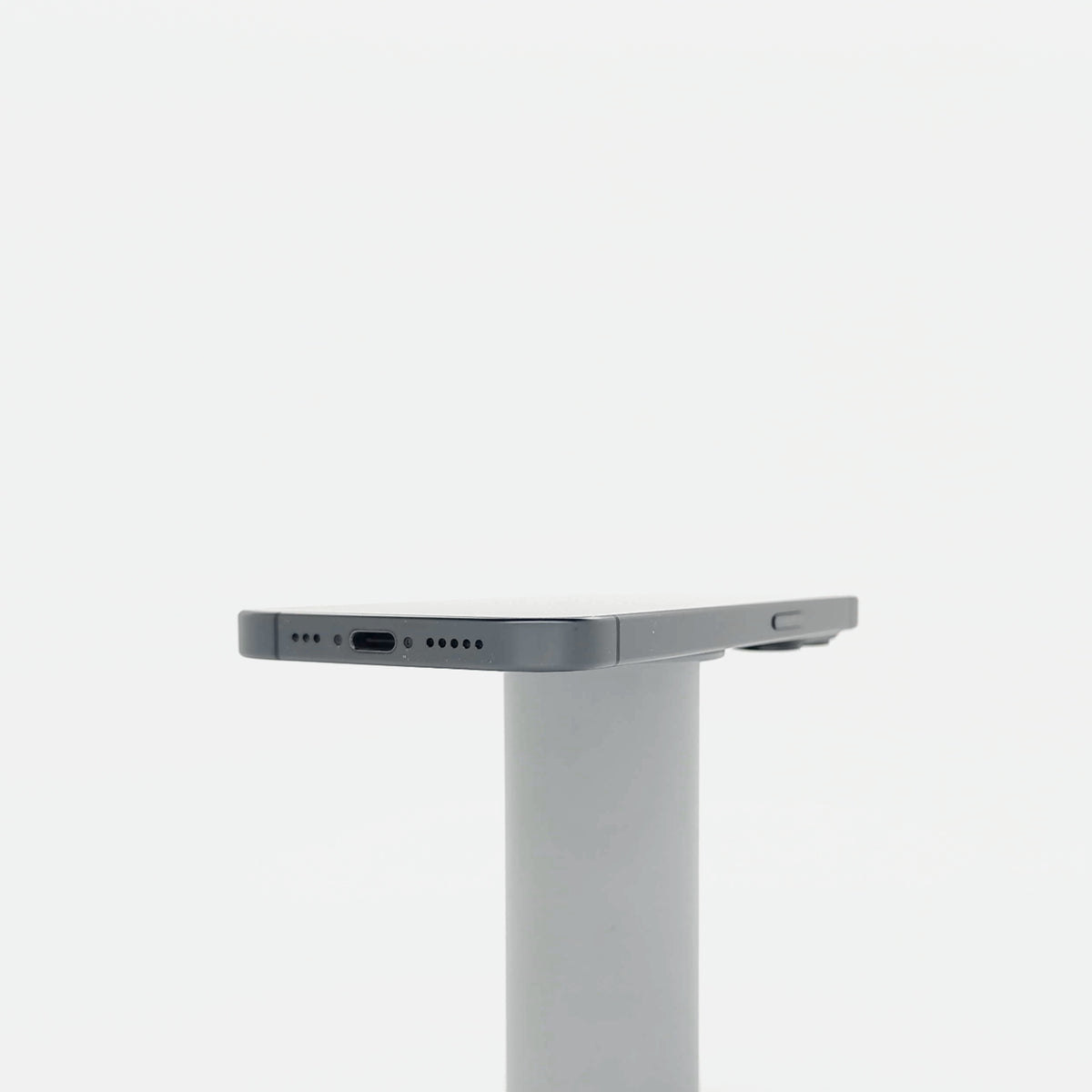 95新 Apple iPhone 15 Pro 128G 黑色鈦金屬 中國大陸版