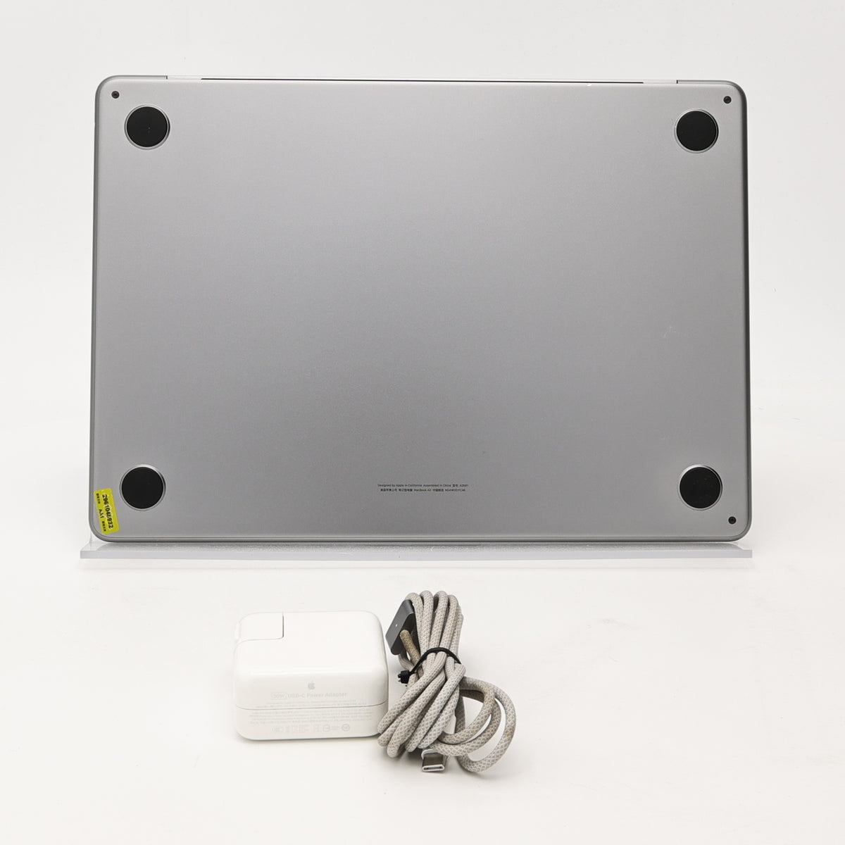 95新 Apple MacBook Air 22年 13寸 M2（8+8核） 8G RAM 256G SSD 深空灰色
