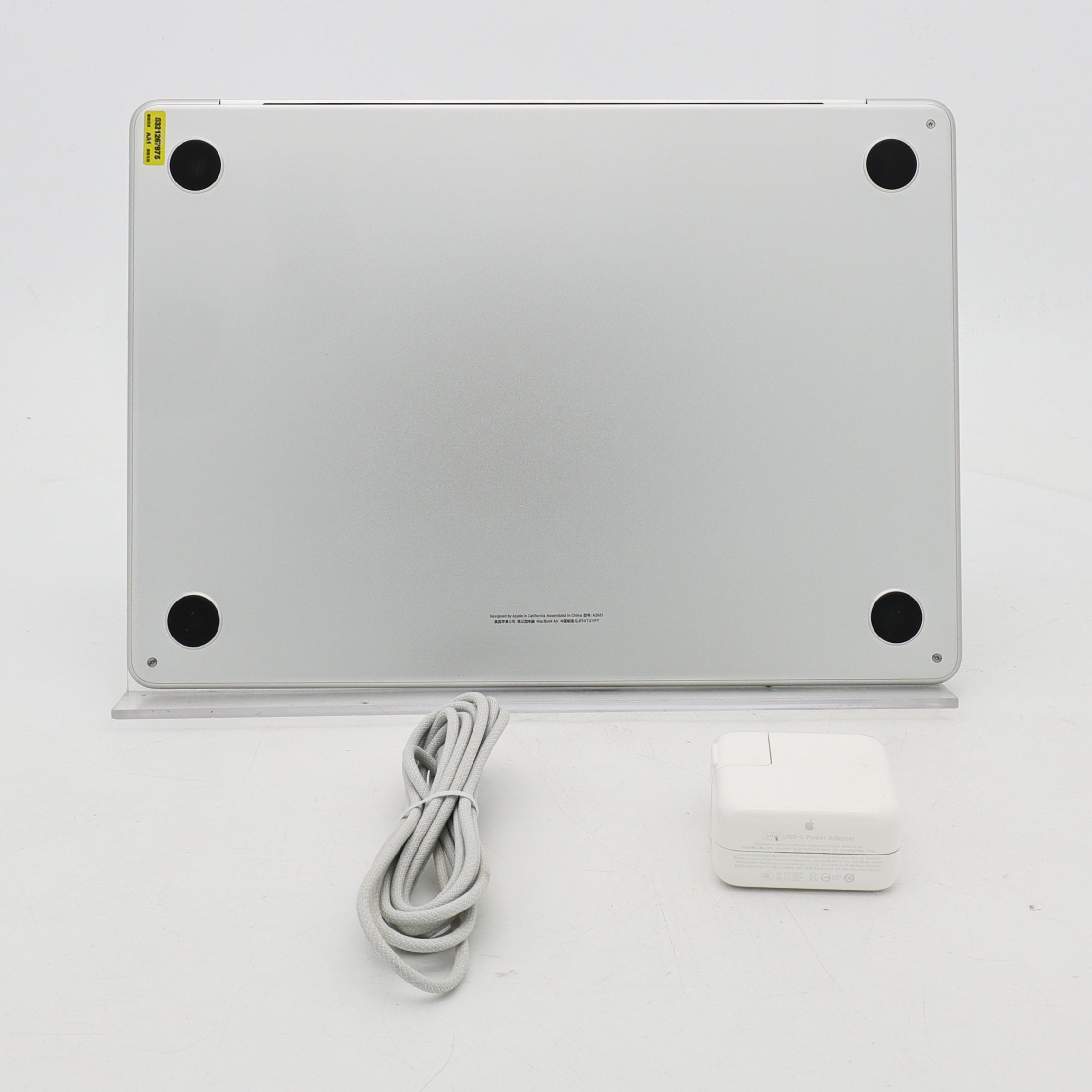 95新 Apple MacBook Air 22年 13寸 M2（8+8核） 8G RAM 256G SSD 銀色