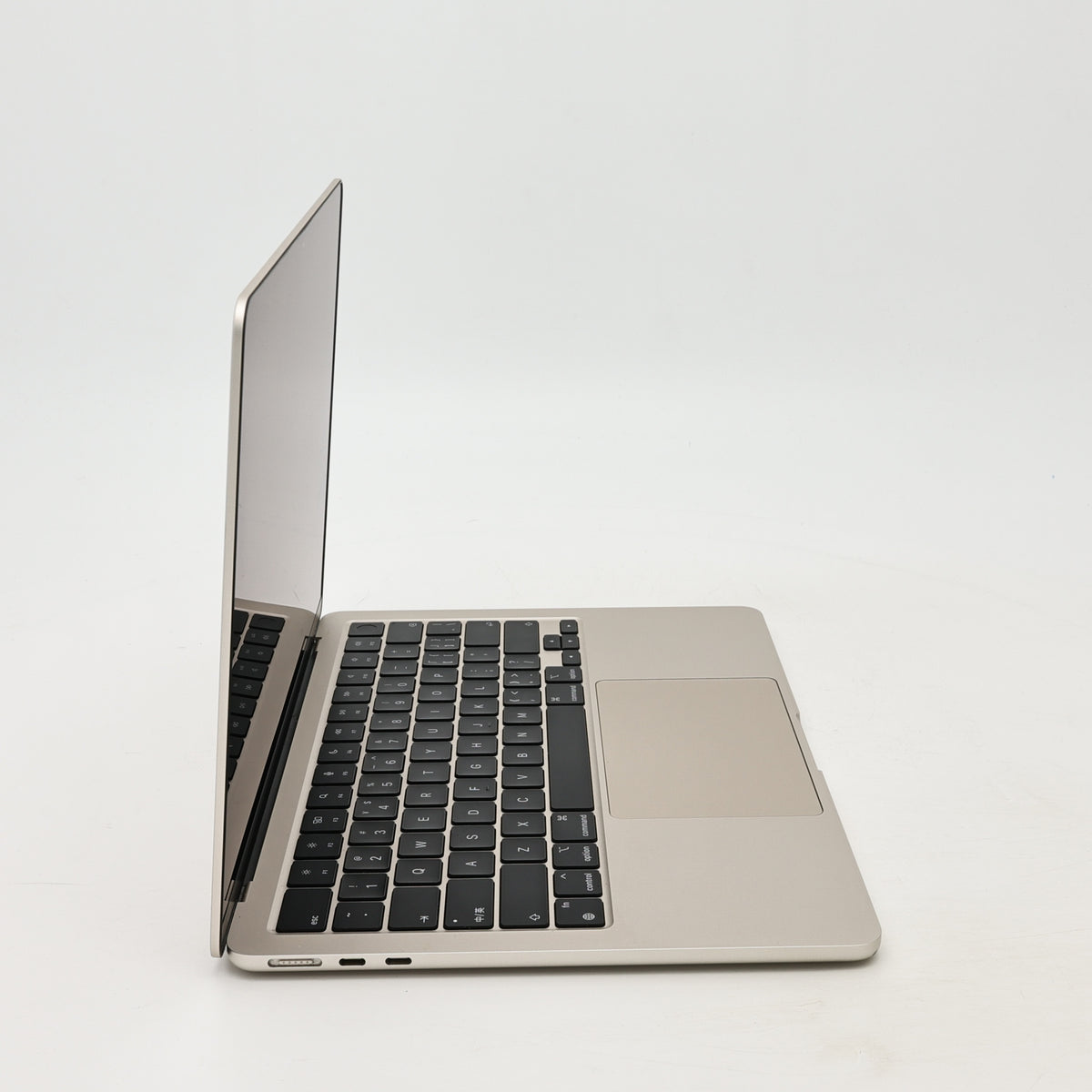 95新 Apple MacBook Air 24年 13寸 M3（8+10核） 8G RAM 512G SSD 星光色