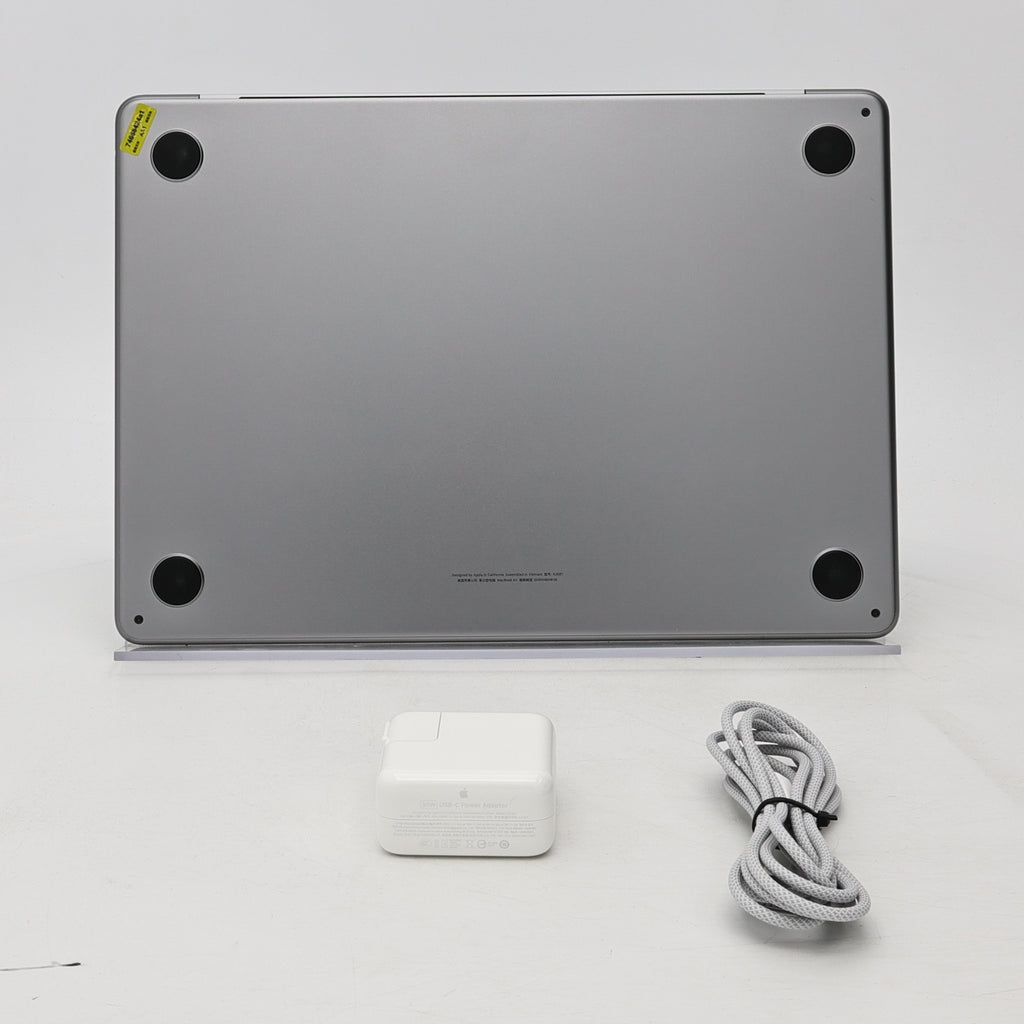 99新 Apple MacBook Air 22年 13寸 M2（8+8核） 8G RAM 256G SSD 深空灰色