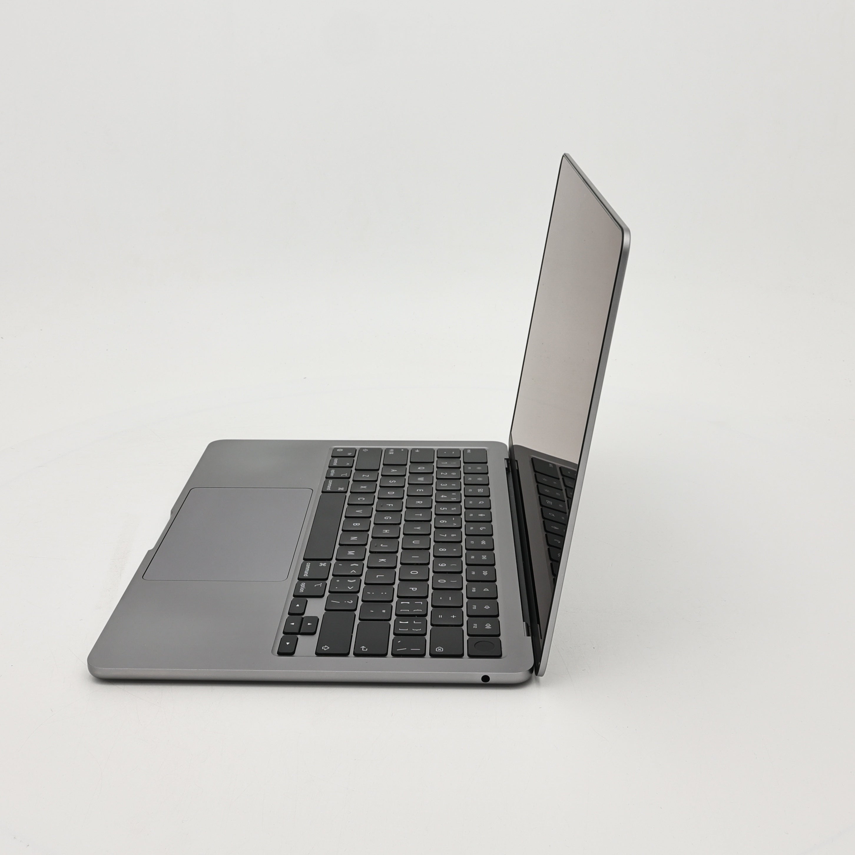95新 Apple MacBook Air 22年 13寸 M2（8+10核） 8G RAM 512G SSD 深空灰色